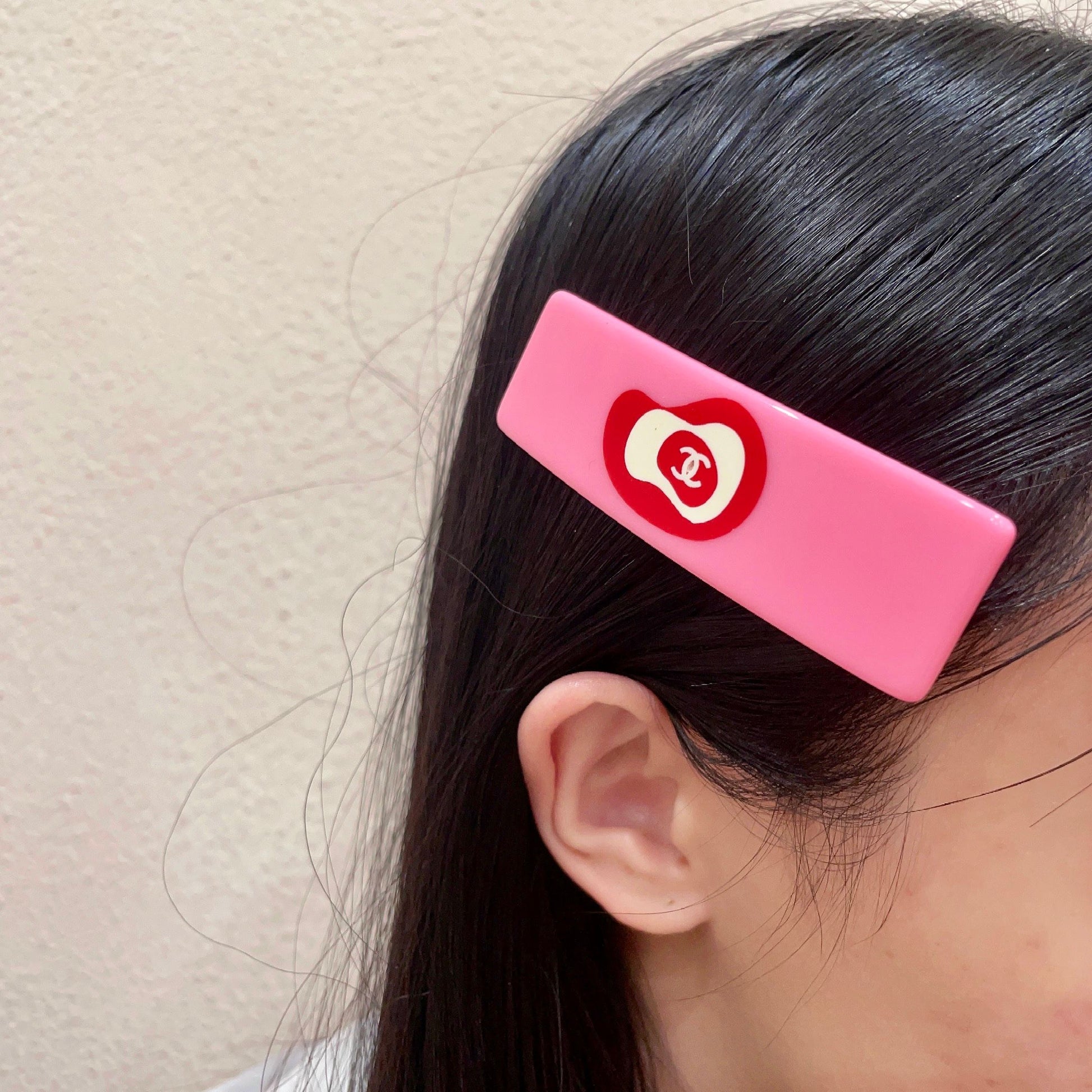 Double-C Emblem Hair Clip – Design 036 front product view
