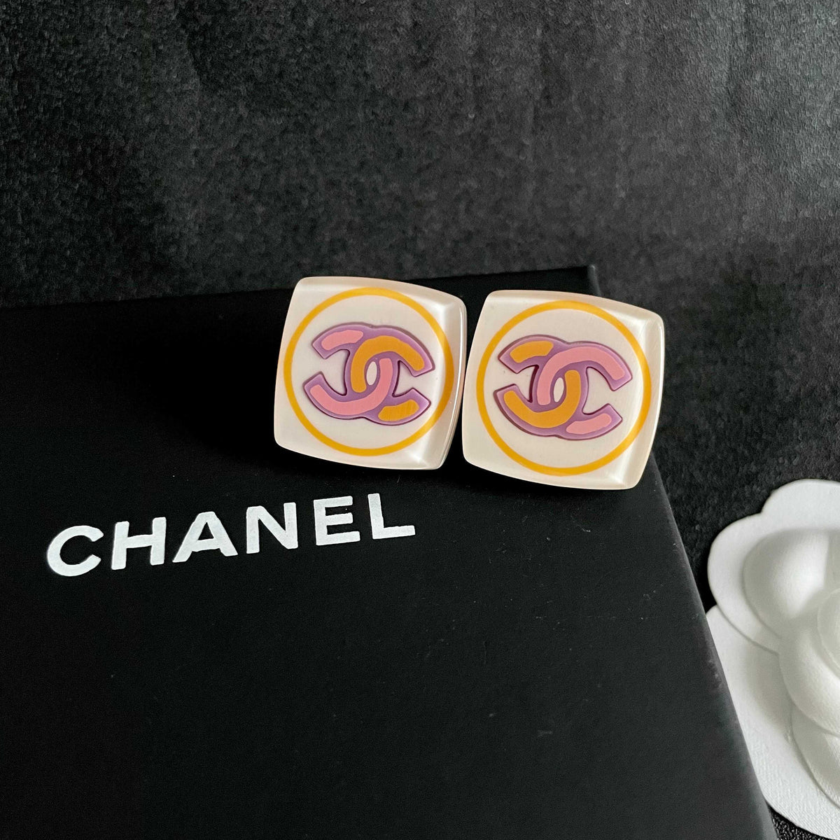 Double-C Emblem Stud Earrings in Polished Metal-Tone – Design 456 detail view