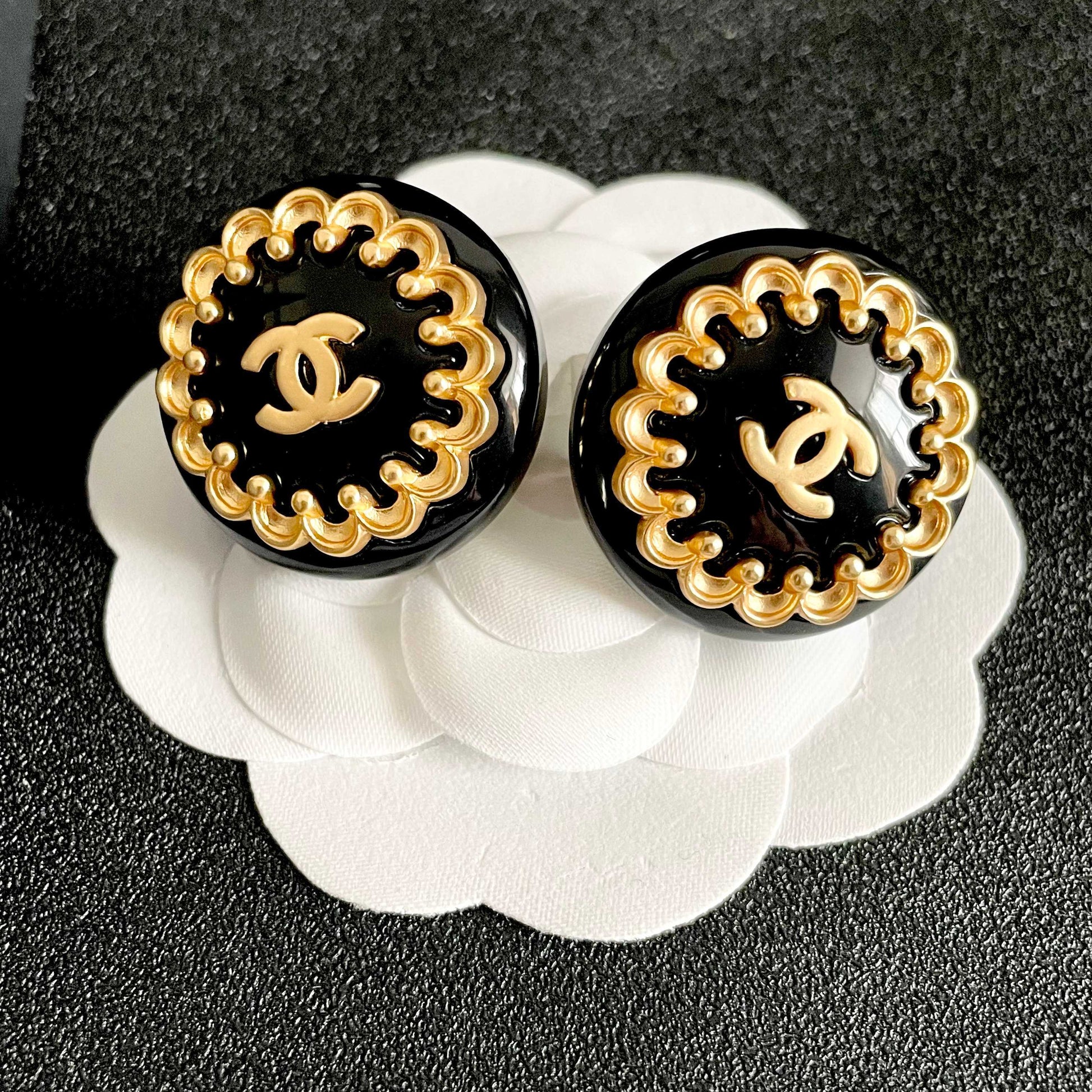Double-C Emblem Stud Earrings in Polished Metal-Tone – Design 062 front product view