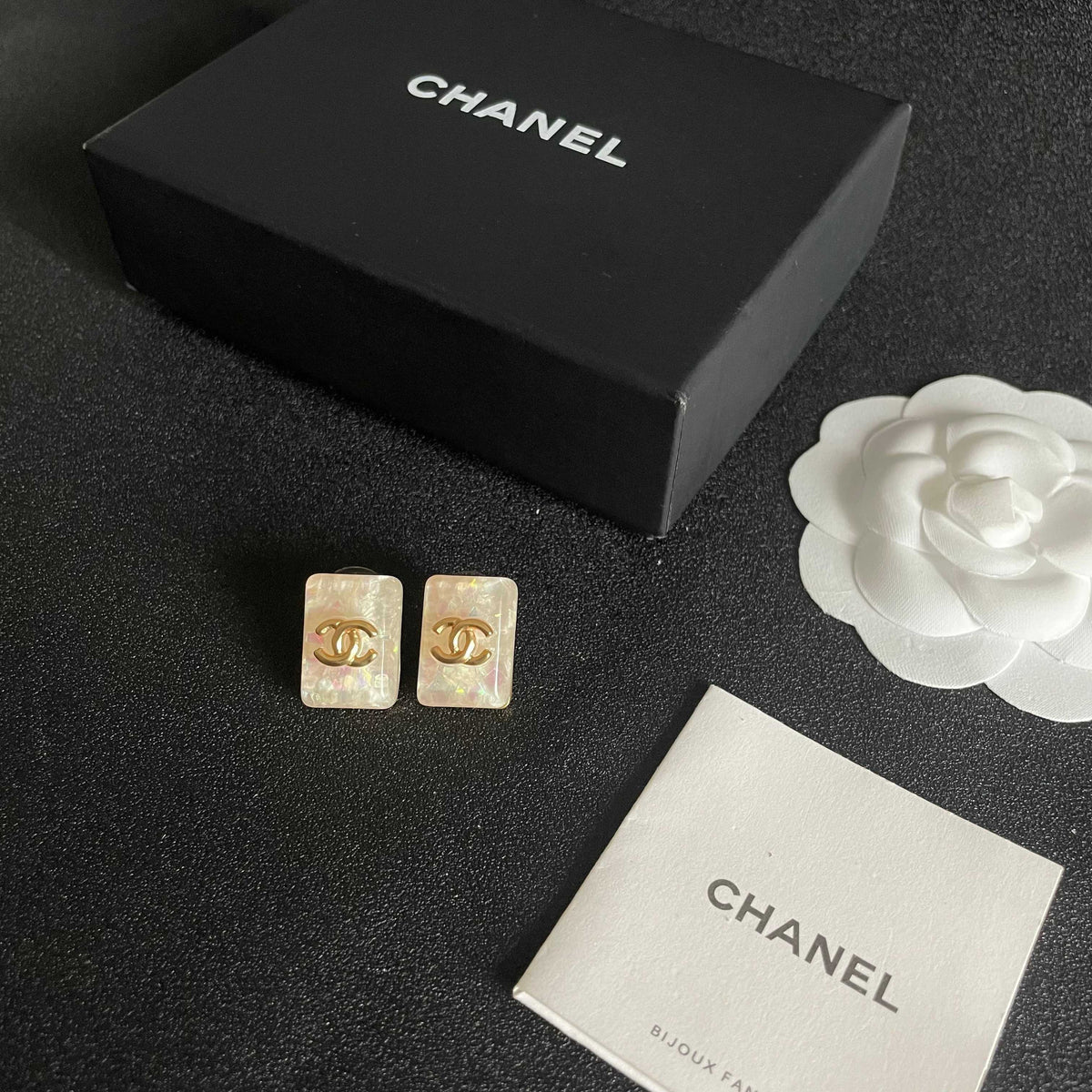 Double-C Emblem Stud Earrings in Polished Metal-Tone – Design 060 close-up detail