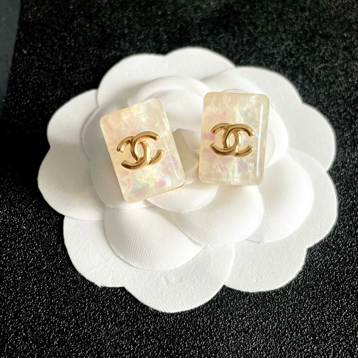 Double-C Emblem Stud Earrings in Polished Metal-Tone – Design 060 front product view