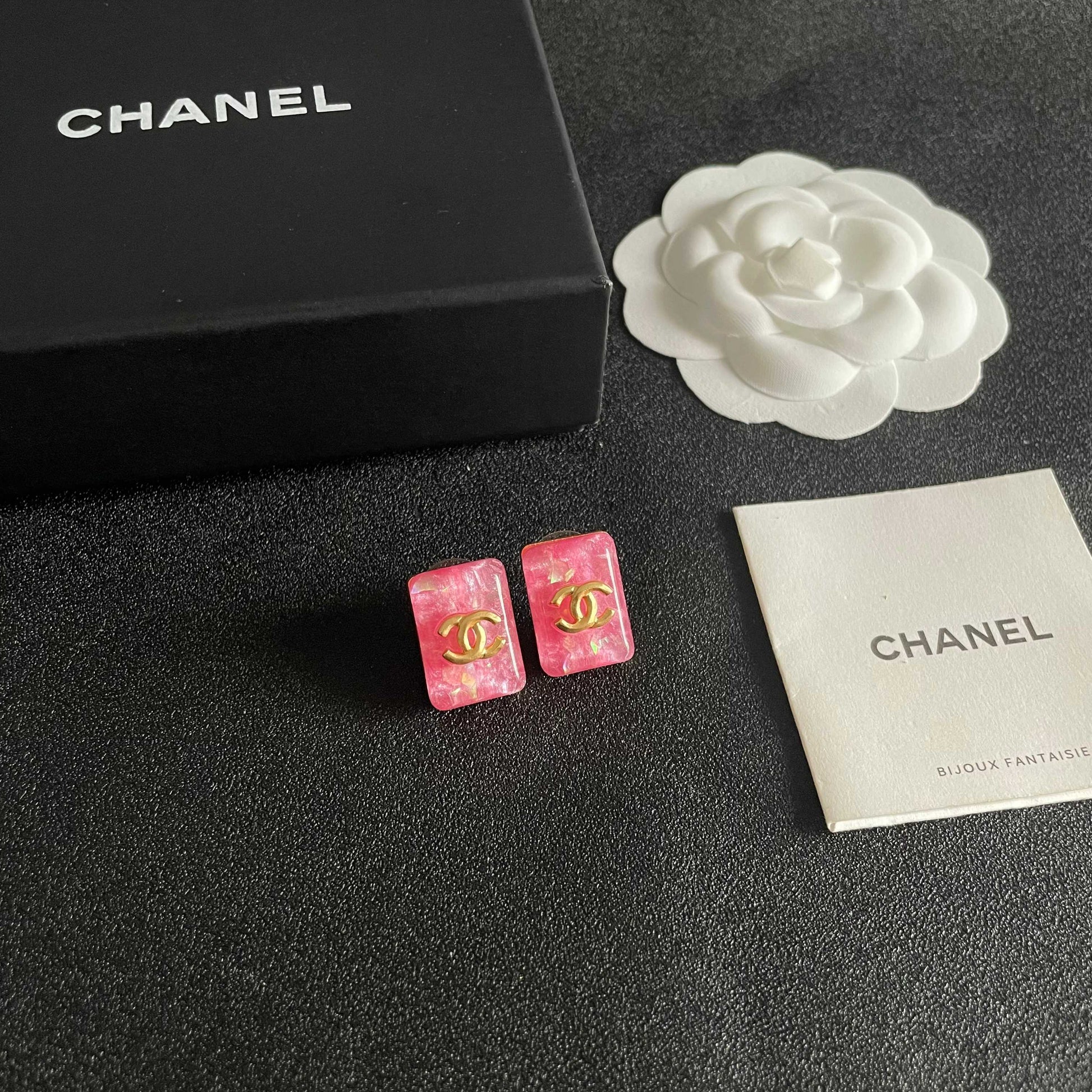 Double-C Emblem Stud Earrings in Polished Metal-Tone – Design 059 styled product view