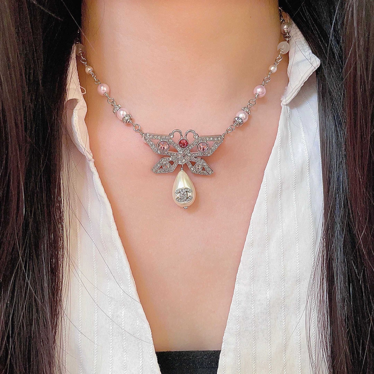 Double-C Emblem Pearl-Detail Pendant Necklace – Pearl Detail – Design 019 detail view