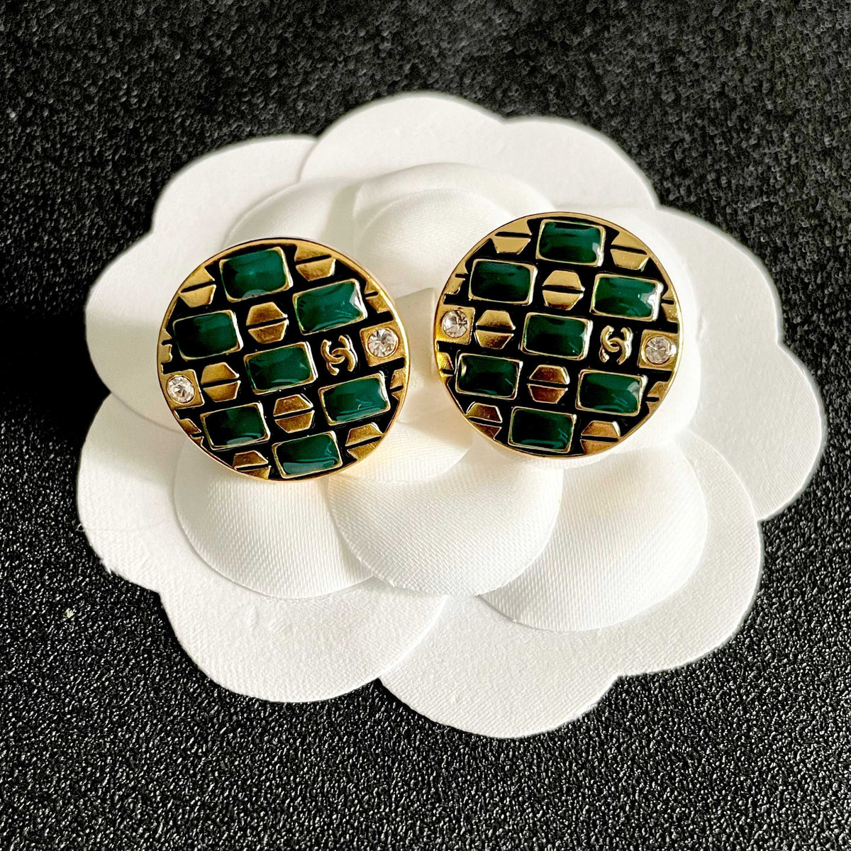 Double-C Emblem Stud Earrings in Polished Metal-Tone – Design 048 front product view