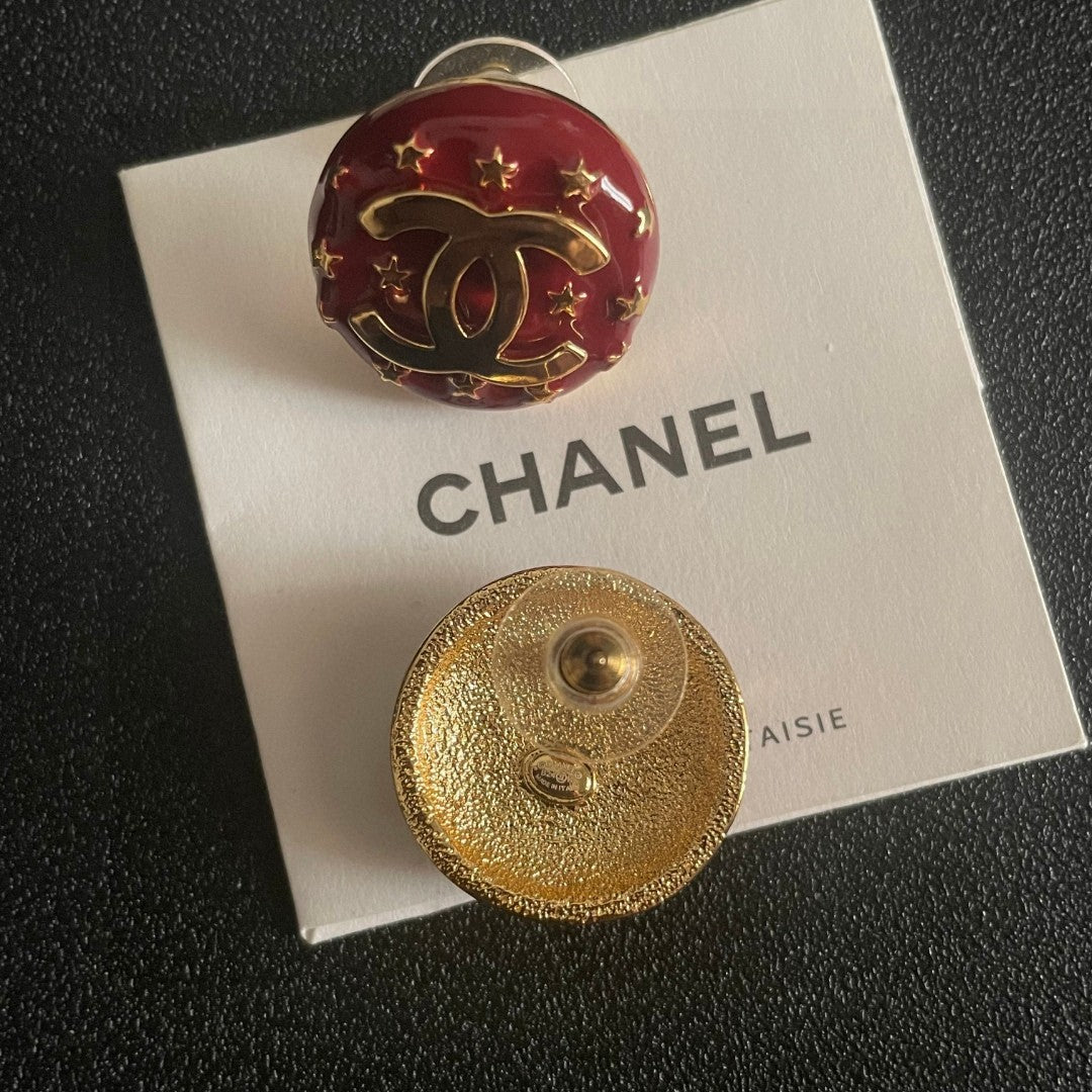 Double-C Emblem Stud Earrings in Polished Metal-Tone – Star Detail – Design 011 main product view