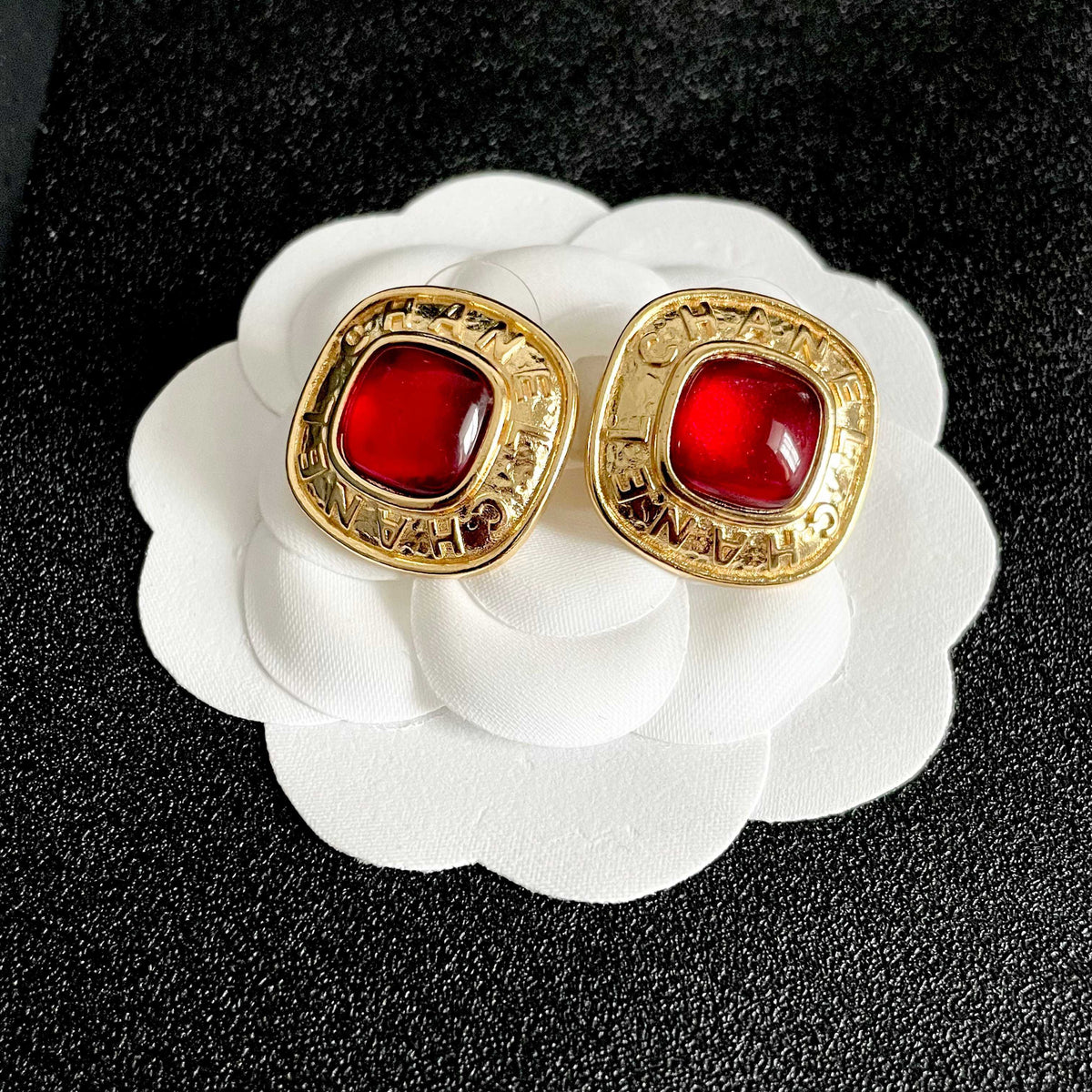 Double-C Emblem Stud Earrings in Polished Metal-Tone – Design 254 front product view
