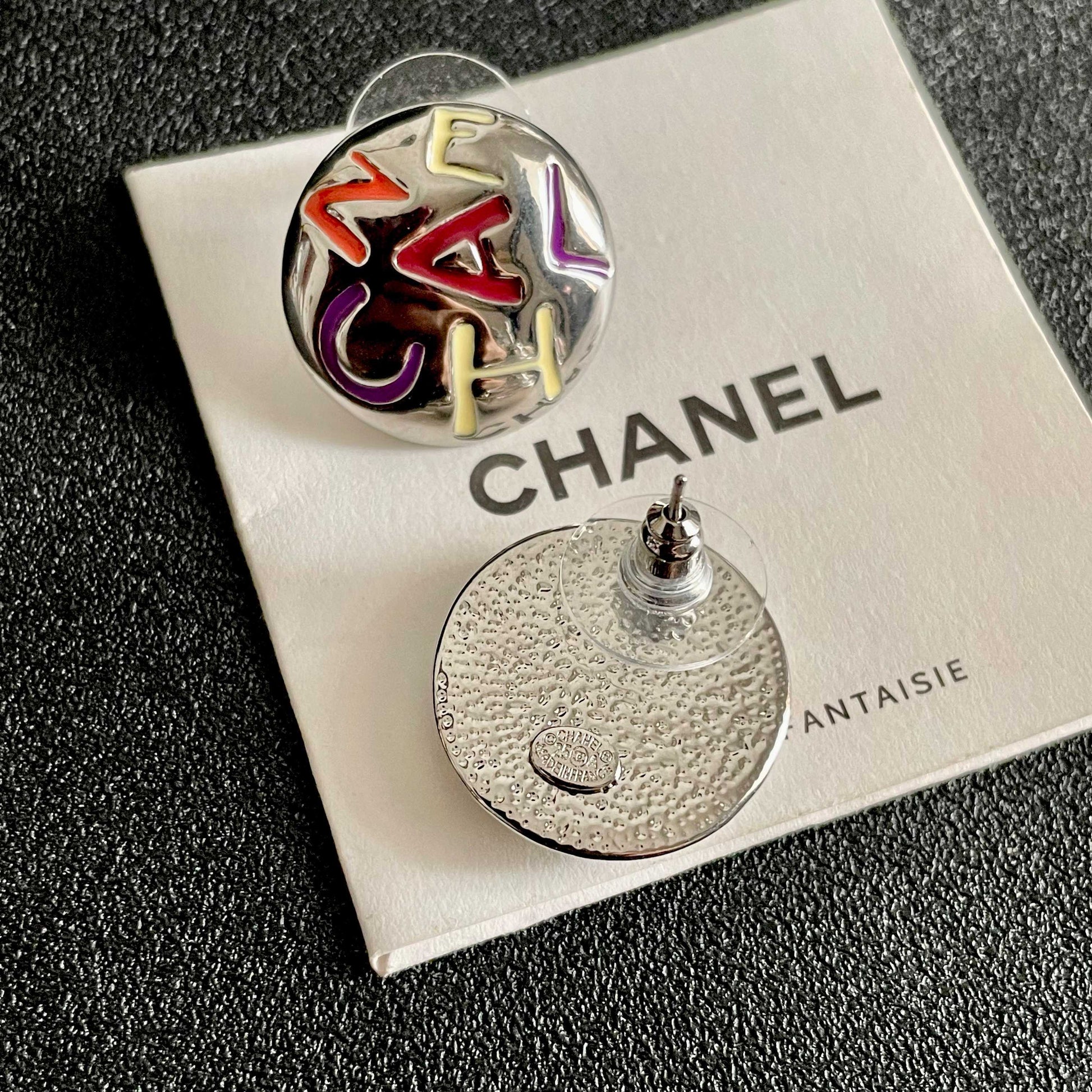 Double-C Emblem Stud Earrings in Polished Metal-Tone – Design 244 main product view