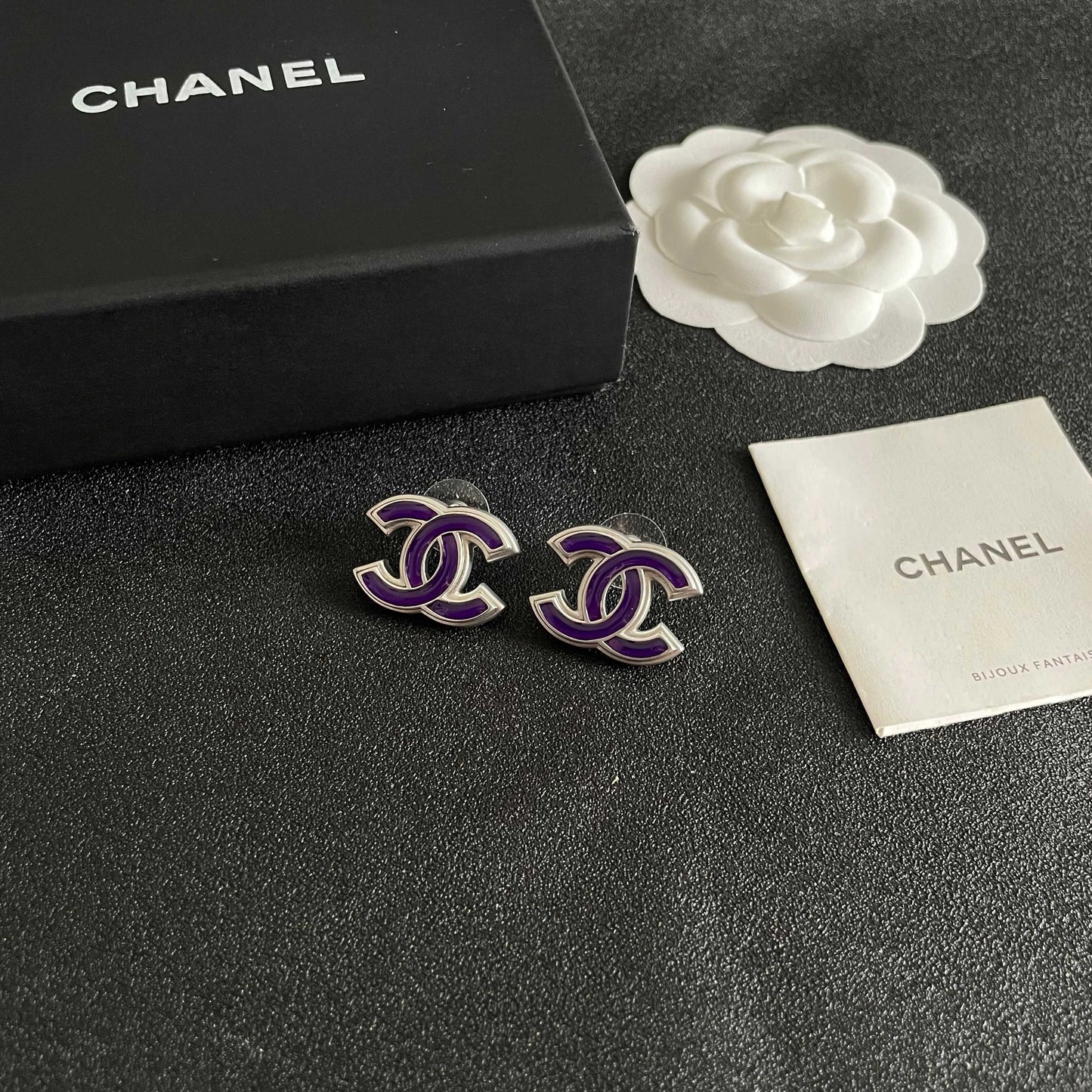 Double-C Emblem Stud Earrings in Polished Metal-Tone – Design 334 styled product view