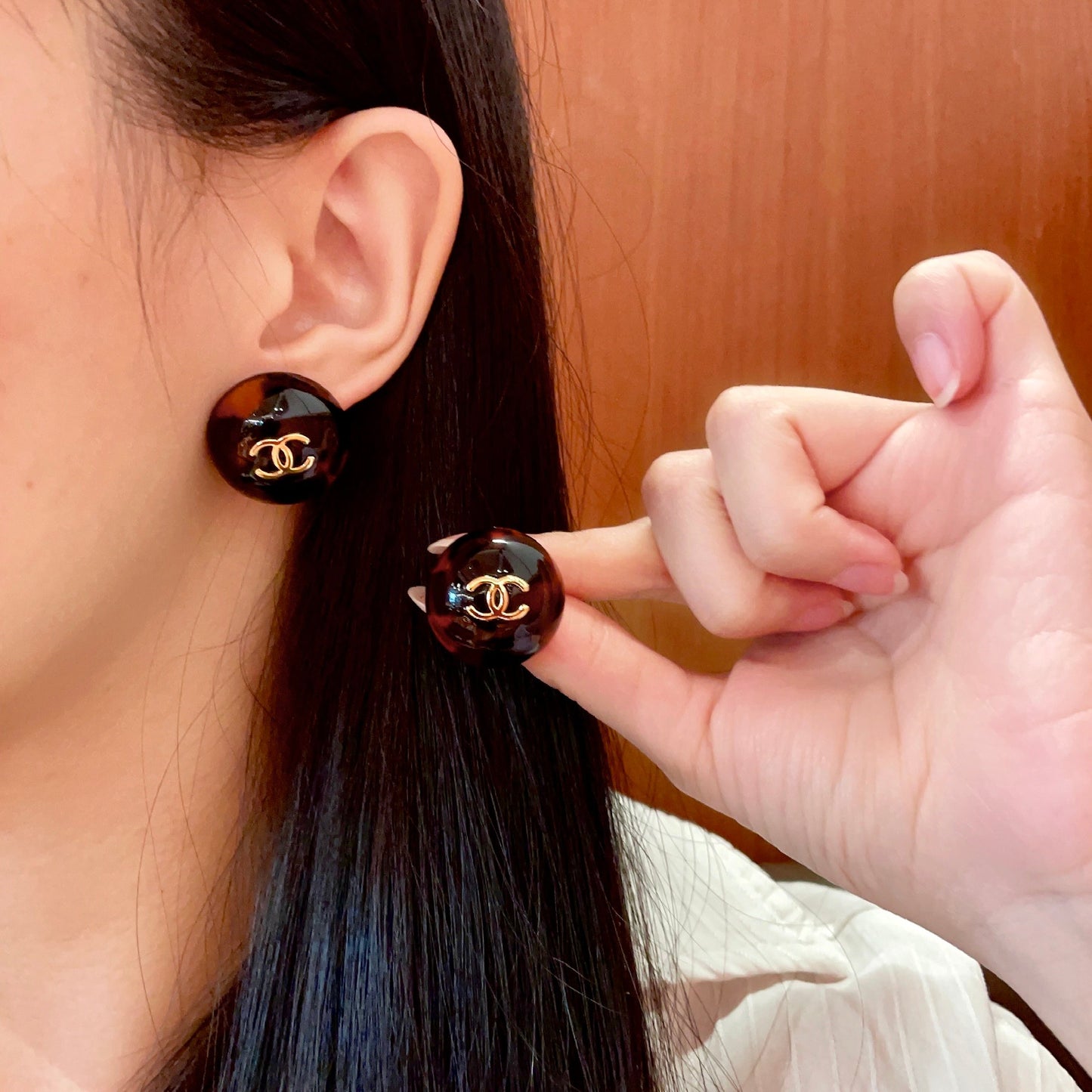 Double-C Emblem Stud Earrings in Polished Metal-Tone – Design 333 main product view