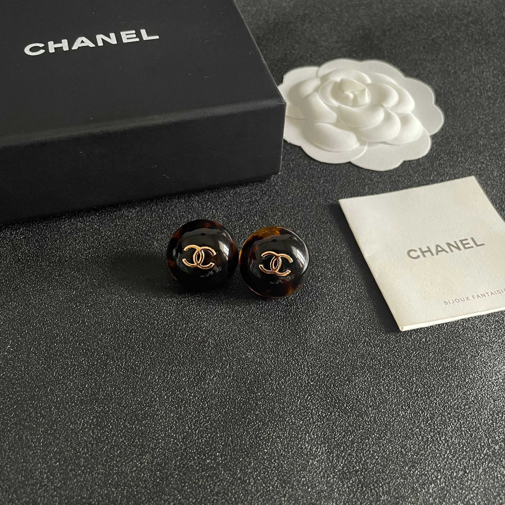 Double-C Emblem Stud Earrings in Polished Metal-Tone – Design 333 styled product view