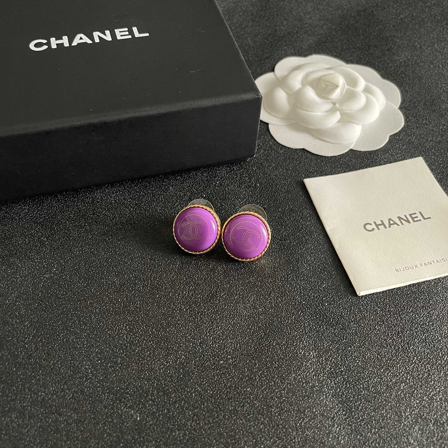 Double-C Emblem Stud Earrings in Polished Metal-Tone – Design 329 styled product view