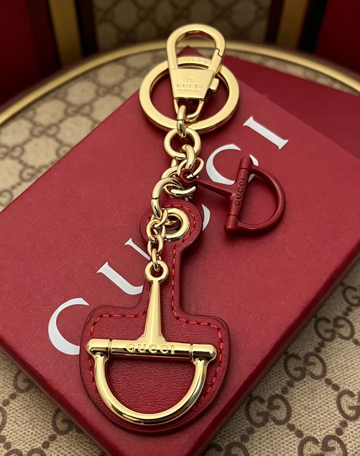 Horsebit Keychain in Polished Metal-Tone – Horsebit Detail – Design 002 detail view