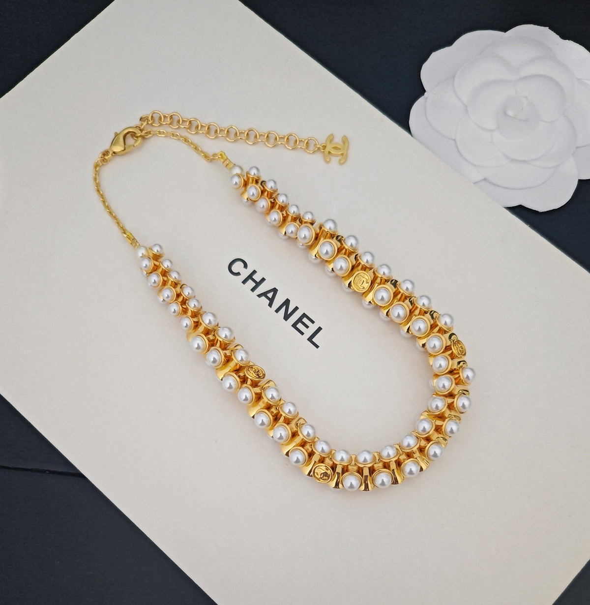 Pearl Pearl-Detail Pendant Necklace – Pearl Detail – Design 002 styled product view