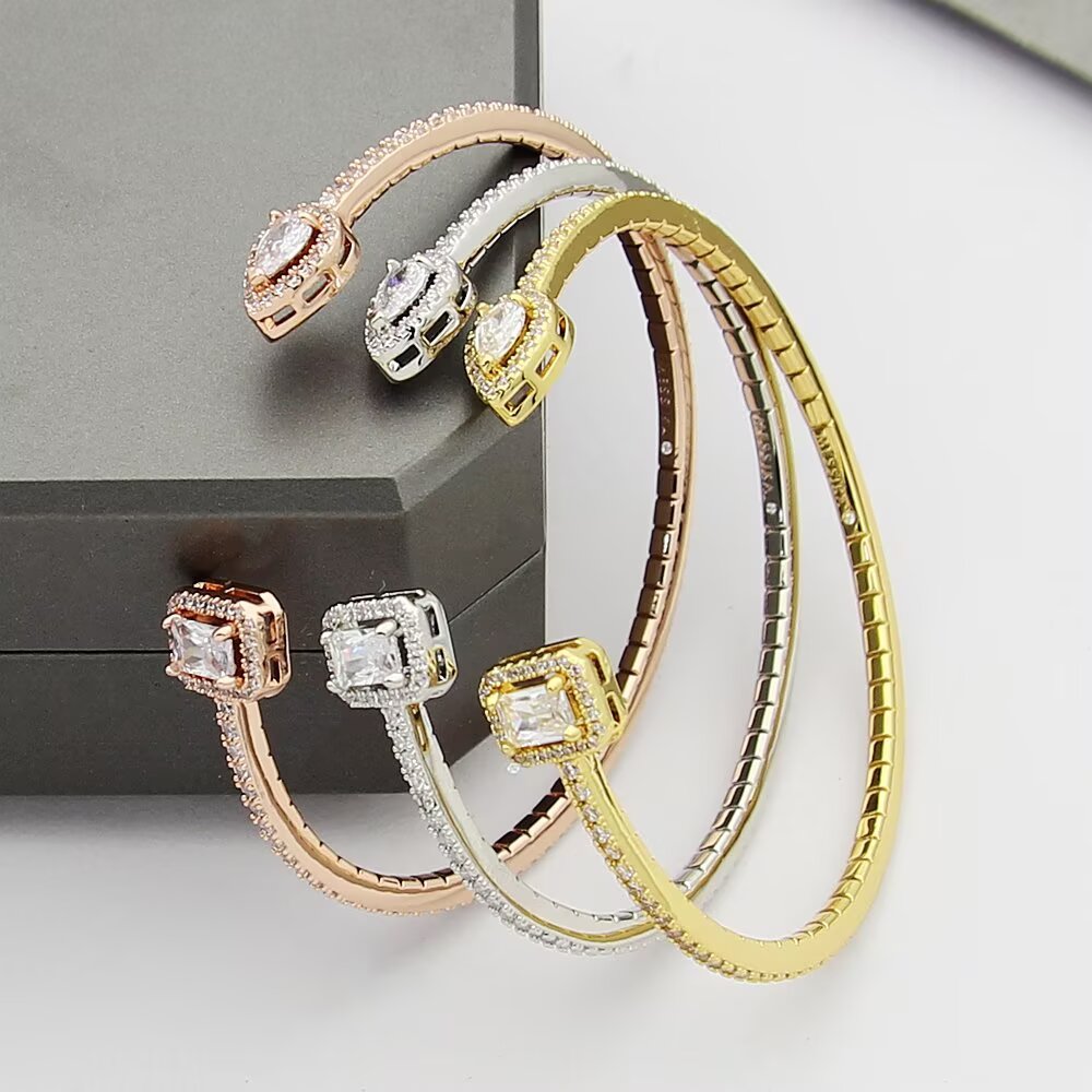 Teardrop Bangle in Rose-Gold-Tone detail view