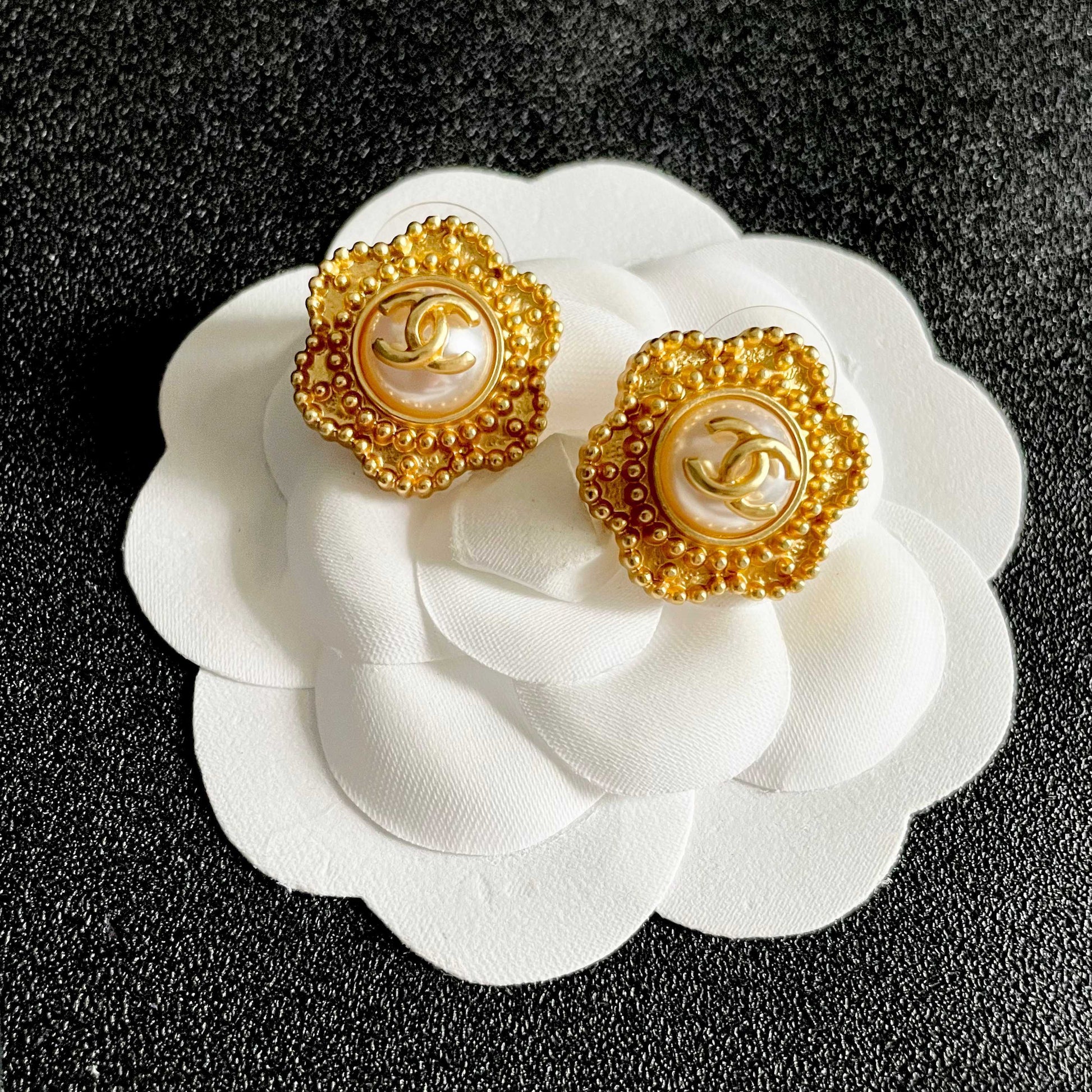 Double-C Emblem Stud Earrings in Polished Metal-Tone – Design 013 front product view