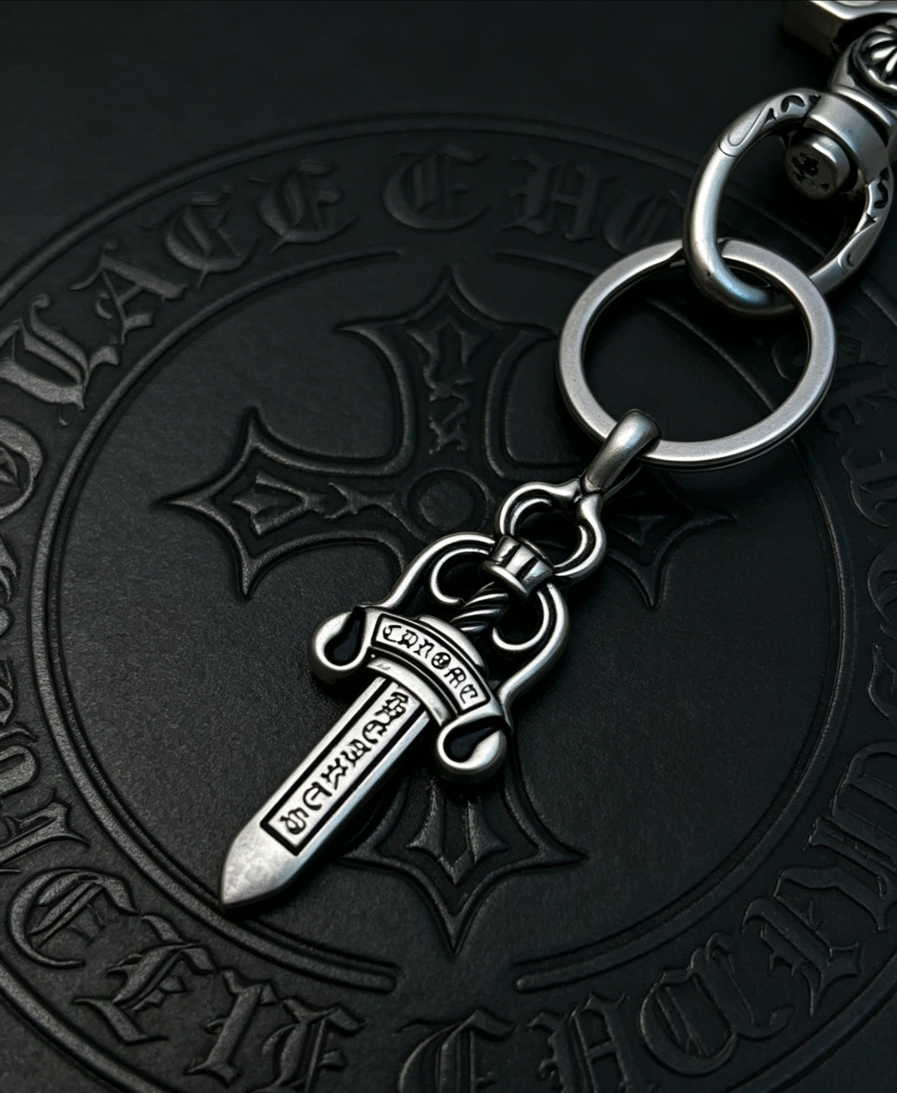 Dagger Multi-Use Chain Accessory – Dagger Detail – Design 09 close-up detail