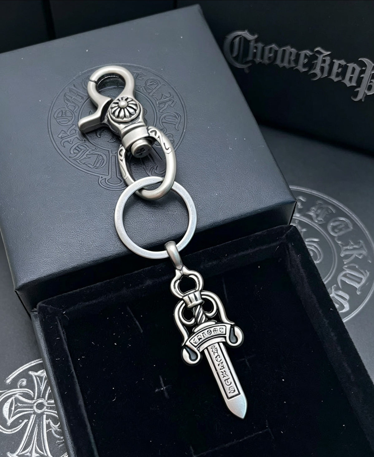 Dagger Multi-Use Chain Accessory – Dagger Detail – Design 09 front product view