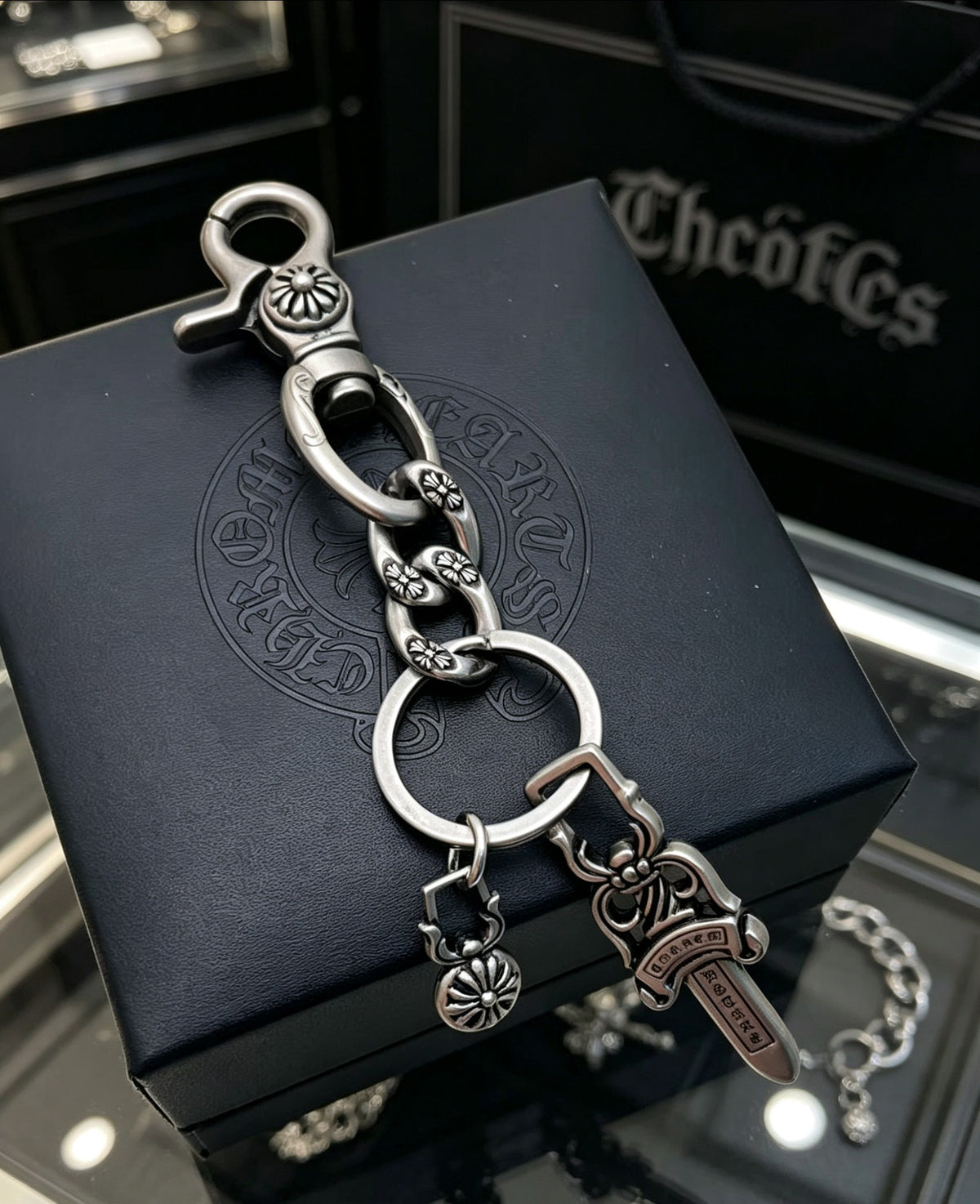 Dagger Multi-Use Chain Accessory – Dagger Detail – Design 07 main product view