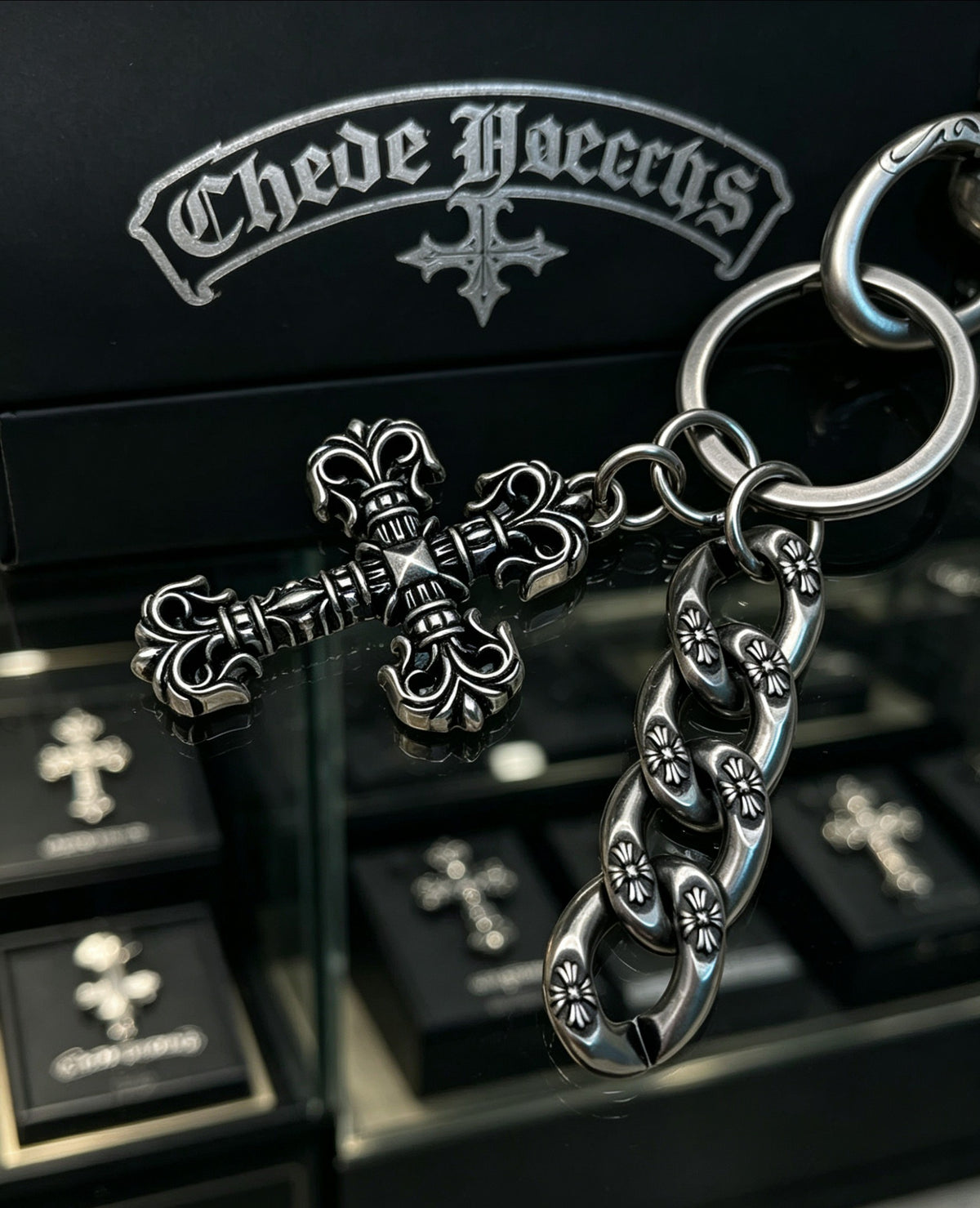Cross Multi-Use Chain Accessory – Design 02 close-up detail
