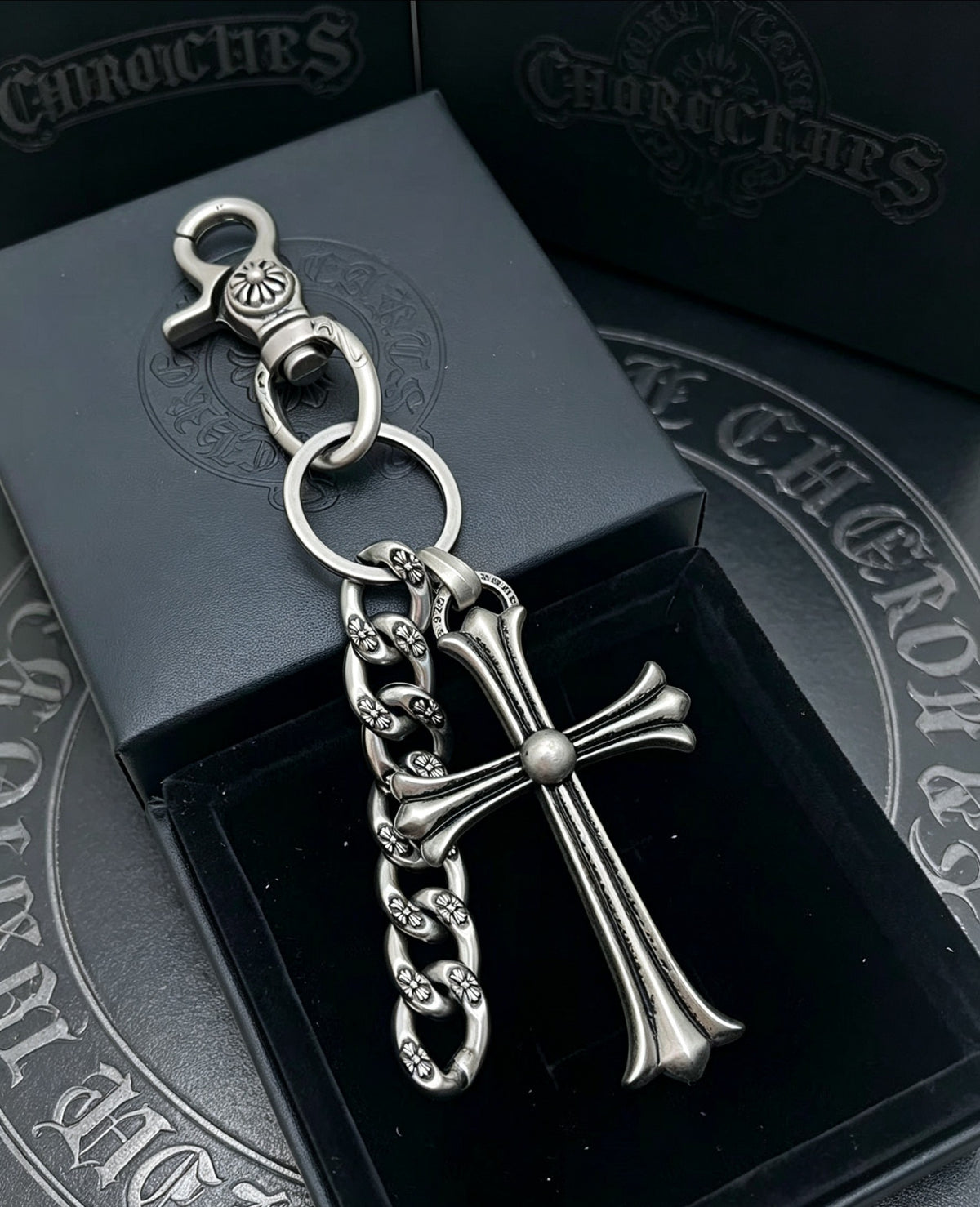 Cross Multi-Use Chain Accessory – Design 05 front product view