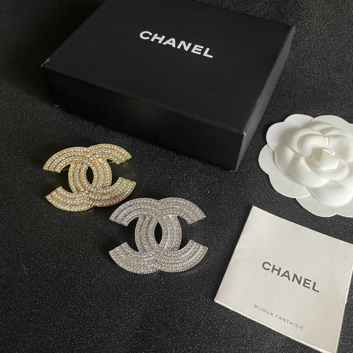 Signature Emblem Brooch in Polished Metal-Tone – Design 053 close-up detail