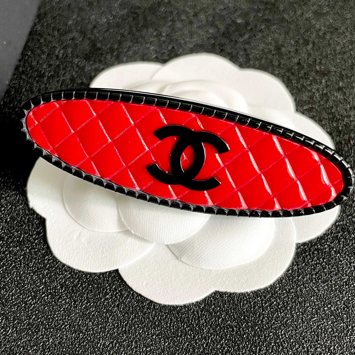 Double-C Emblem Hair Clip – Design 008 front product view