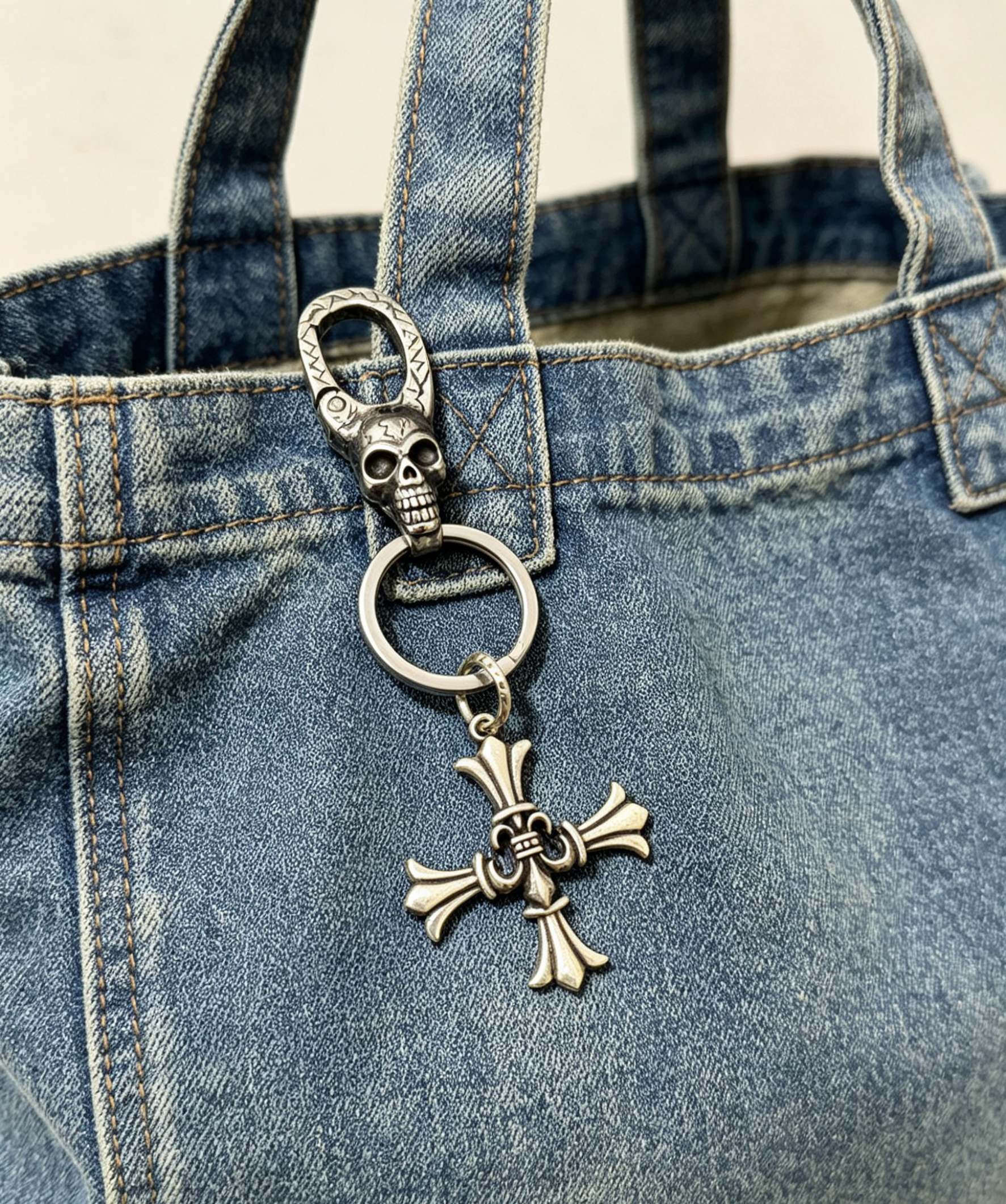 Cross Keychain in Antique Silver-Tone – Design 03 styled product view