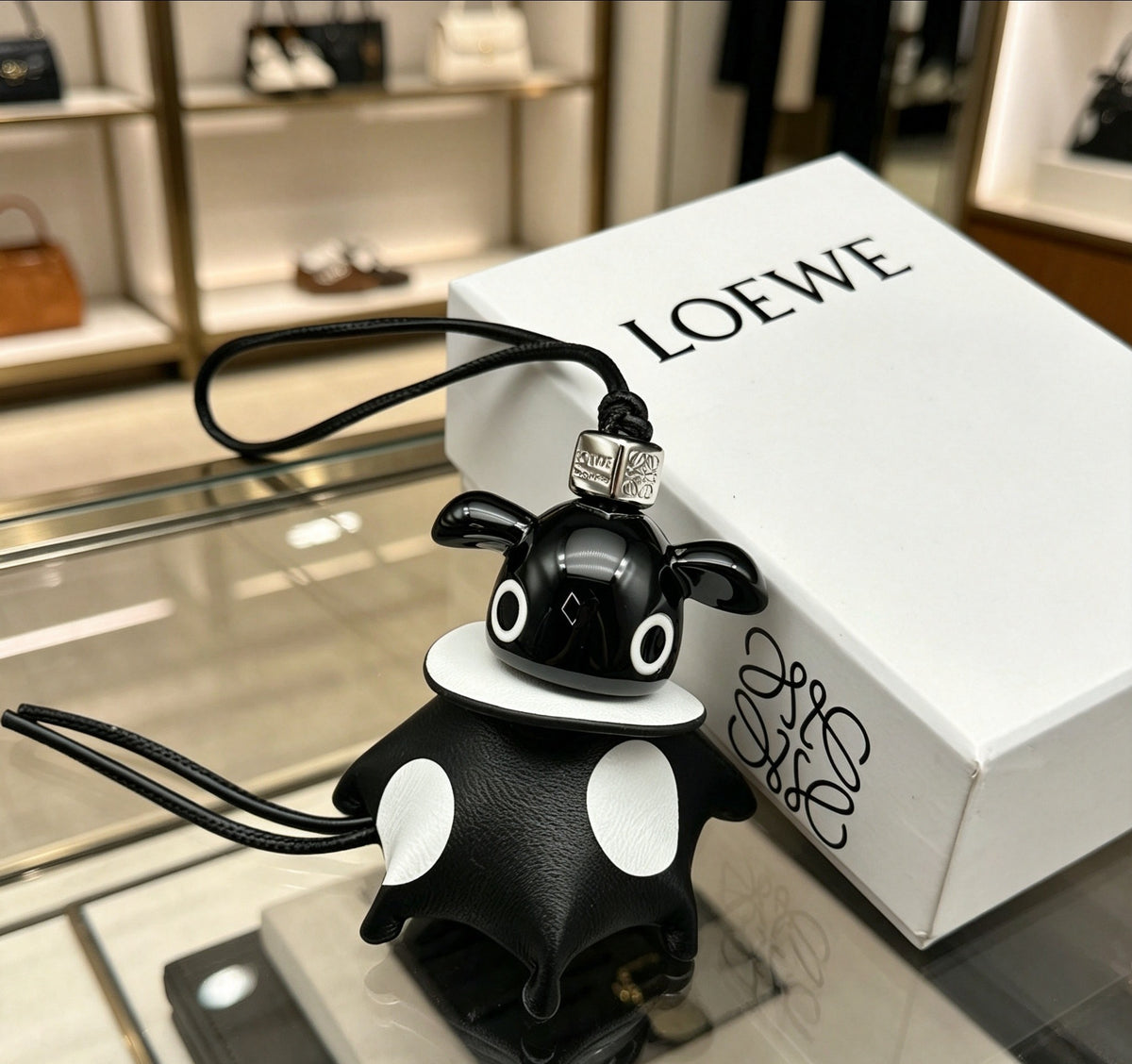 Elephant Motif Bag Charm in Polished Metal-Tone with Leather Detail – Design 05 main product view