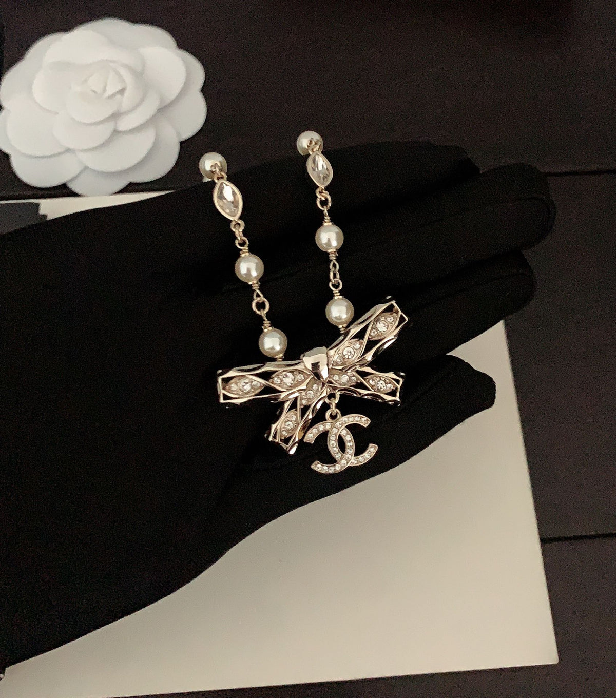 Bow Pearl-Detail Pendant Necklace – Pearl Detail – Design 008 front product view