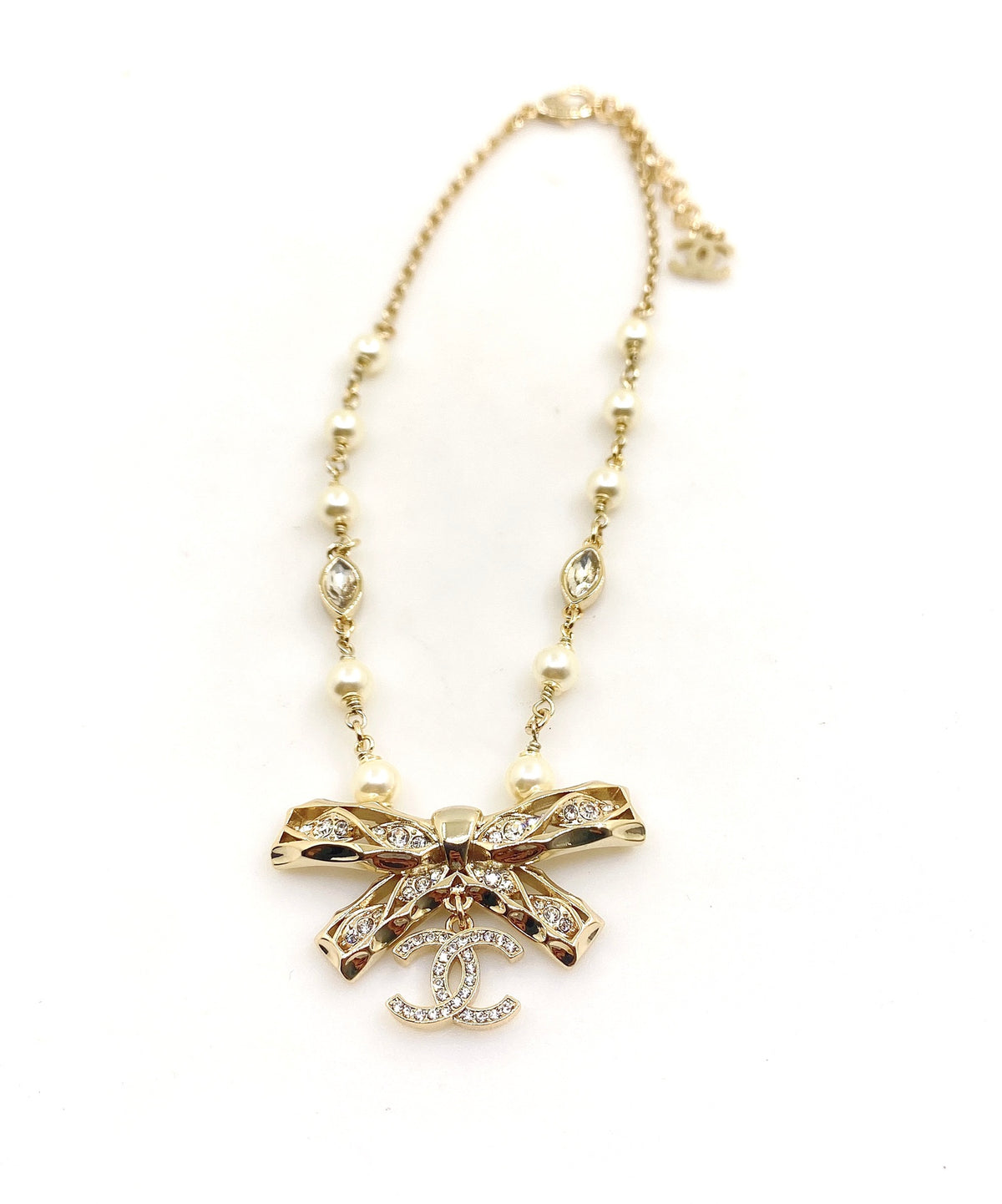 Bow Pearl-Detail Pendant Necklace – Pearl Detail – Design 008 main product view