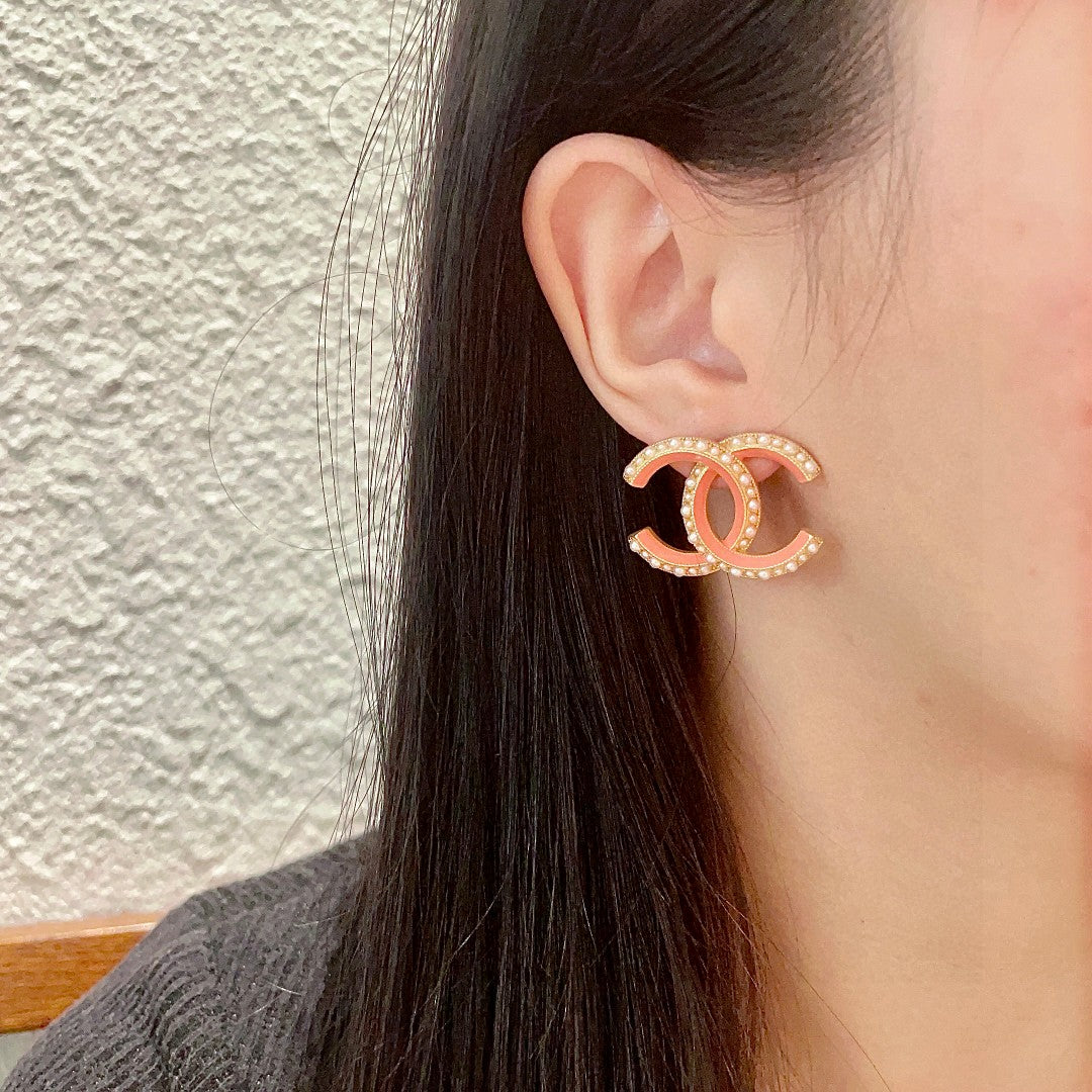 Double-C Emblem Pearl-Detail Stud Earrings – Pearl Detail – Design 030 detail view