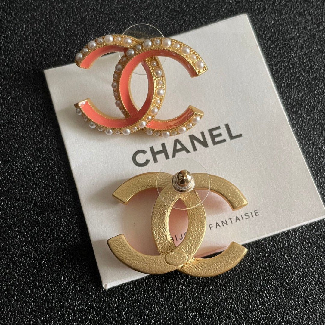Double-C Emblem Pearl-Detail Stud Earrings – Pearl Detail – Design 002 main product view