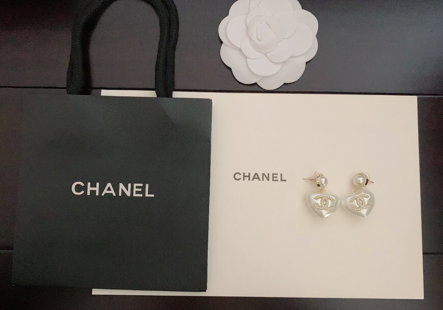 Heart Pearl-Detail Statement Earrings – Pearl Detail – Design 002 detail view