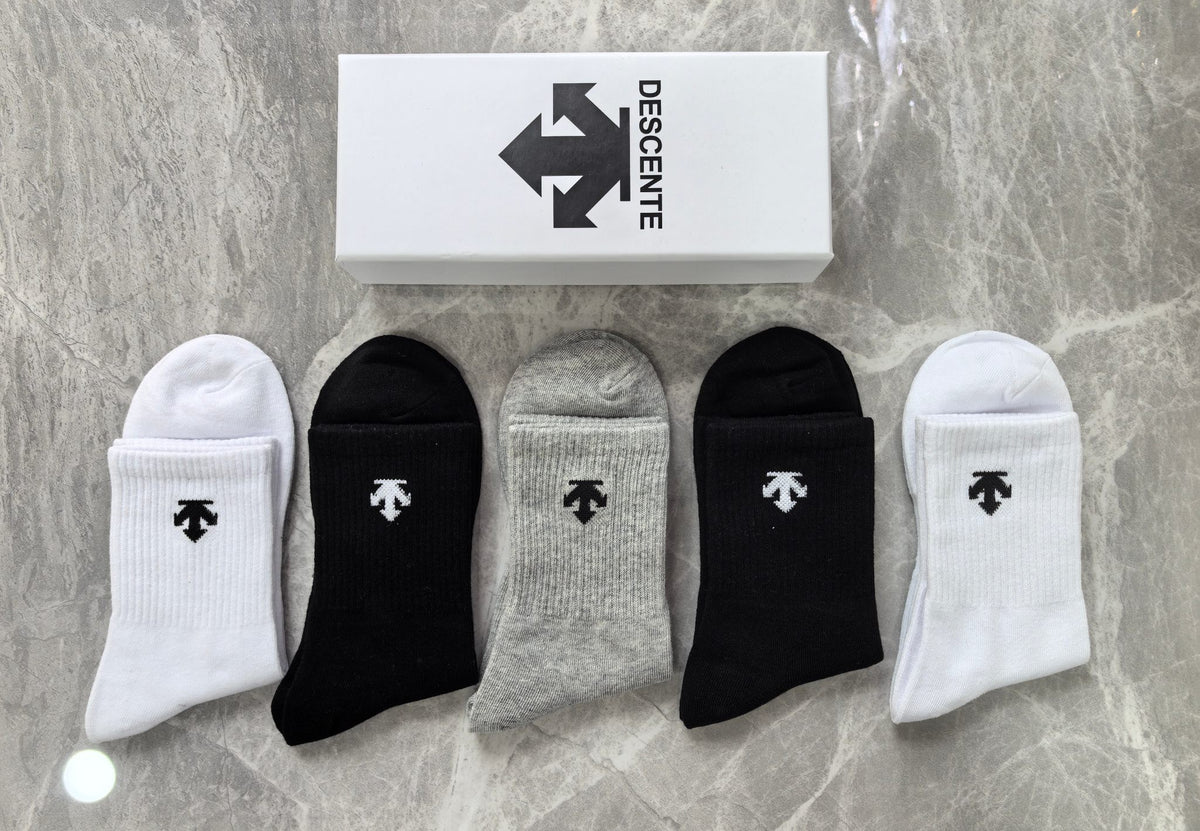Descente Cotton Visible Branded Cuff Or Emblem Details No-Show Socks - 5-Pair Set