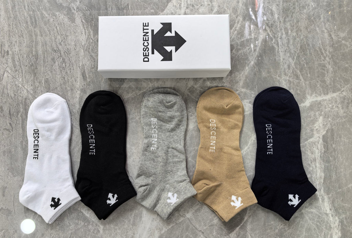 Descente Cotton Visible Colour, Cuff And Emblem Details No-Show Socks - 5-Pair Set