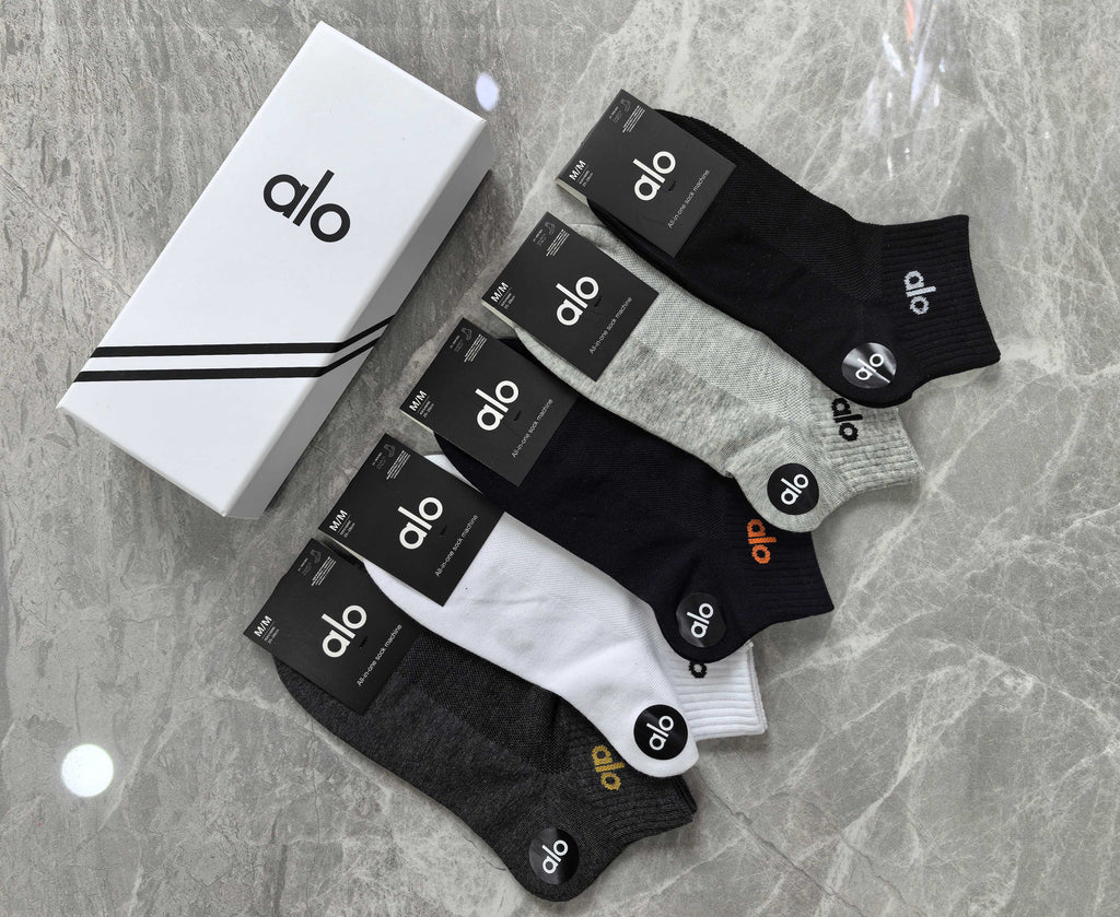 Alo Cotton Visible Branded Cuff Or Emblem Details No-Show Socks - 5-Pair Set