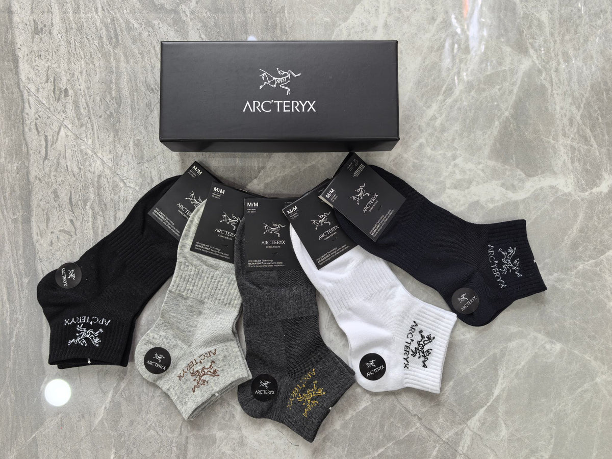 Arc'teryx Cotton Visible Colour, Cuff And Emblem Details No-Show Socks - 5-Pair Set
