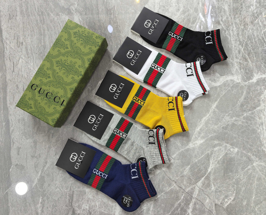 Gucci Red-And-Green Stripe Details Ankle Socks
