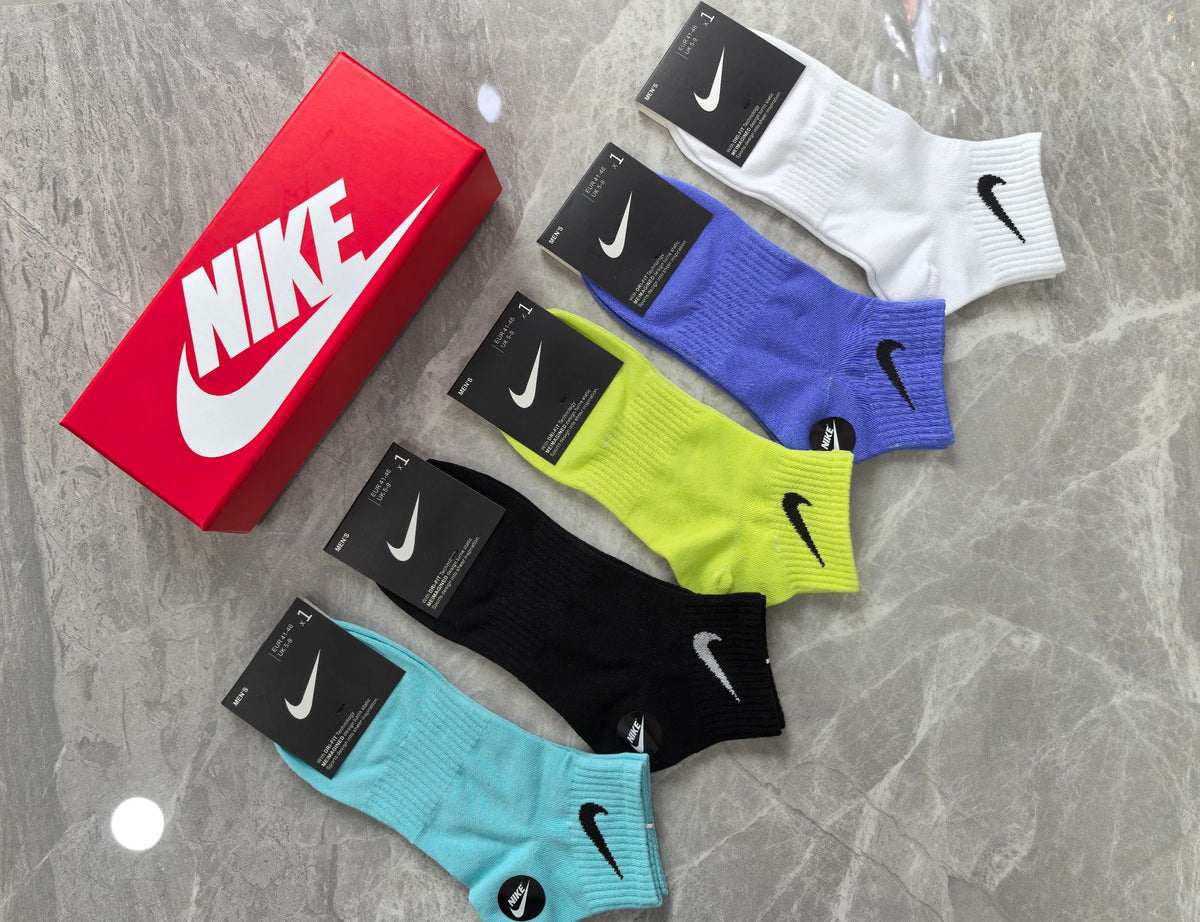 Nike Cotton Visible Colour, Cuff And Emblem Details No-Show Socks - 5-Pair Set