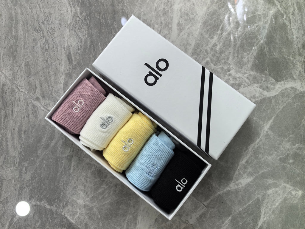 Alo Cotton Visible Colour, Cuff And Emblem Details Crew Socks - 5-Pair Set