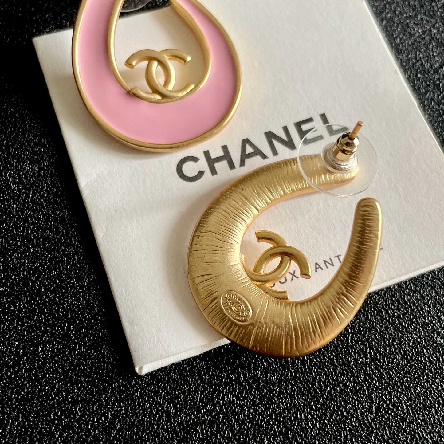 Double-C Emblem Stud Earrings in Polished Metal-Tone – Design 073 main product view