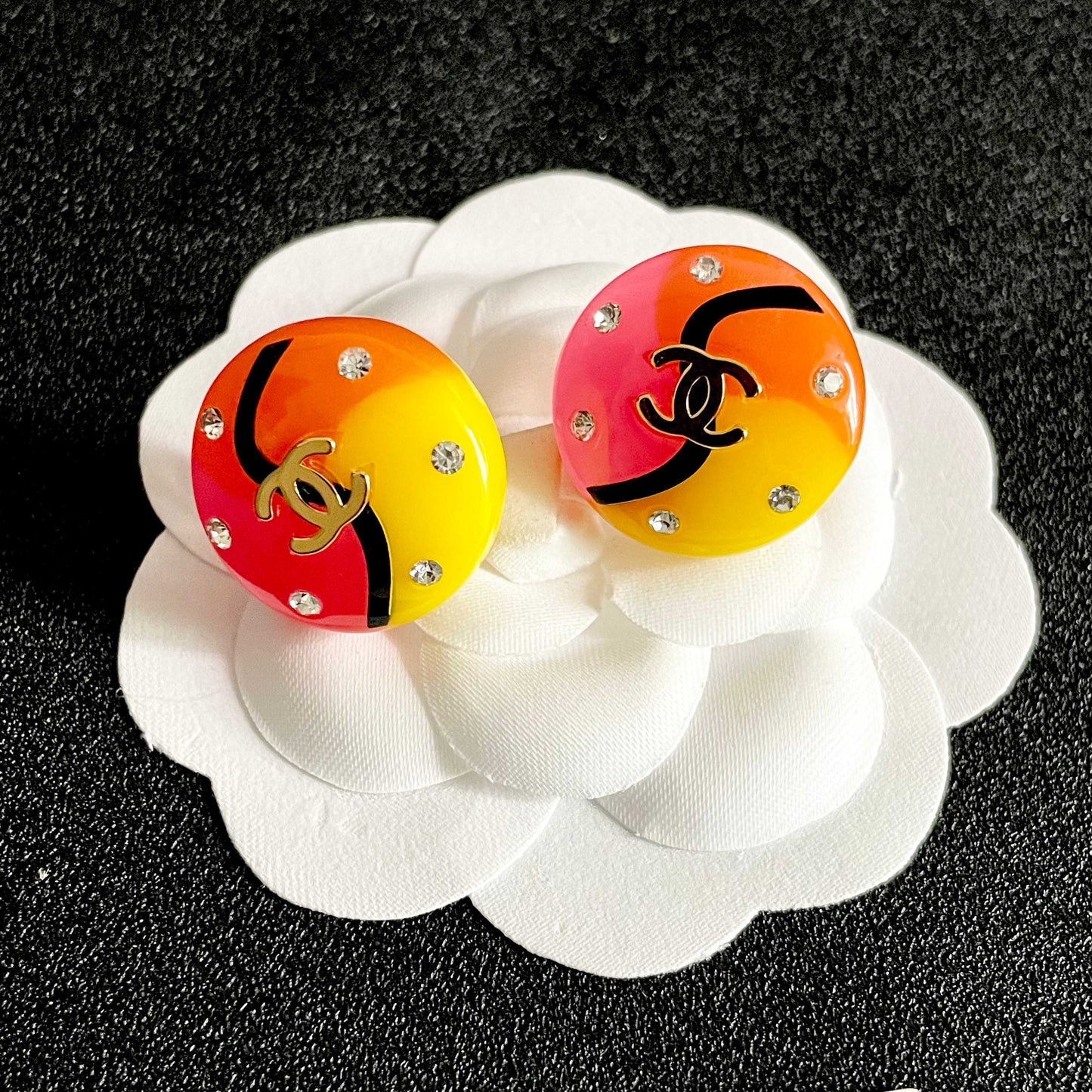Double-C Emblem Stud Earrings in Polished Metal-Tone – Design 071 front product view