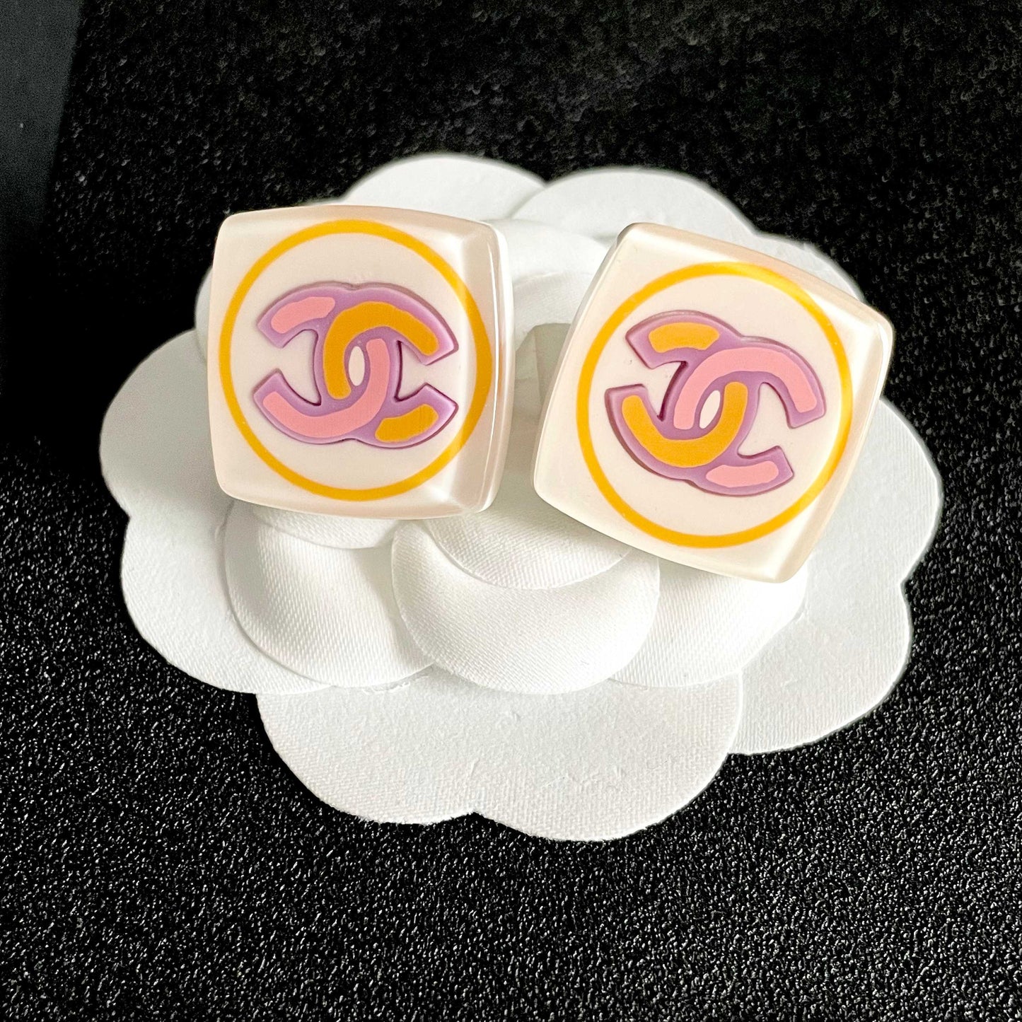 Double-C Emblem Stud Earrings in Polished Metal-Tone – Design 069 front product view