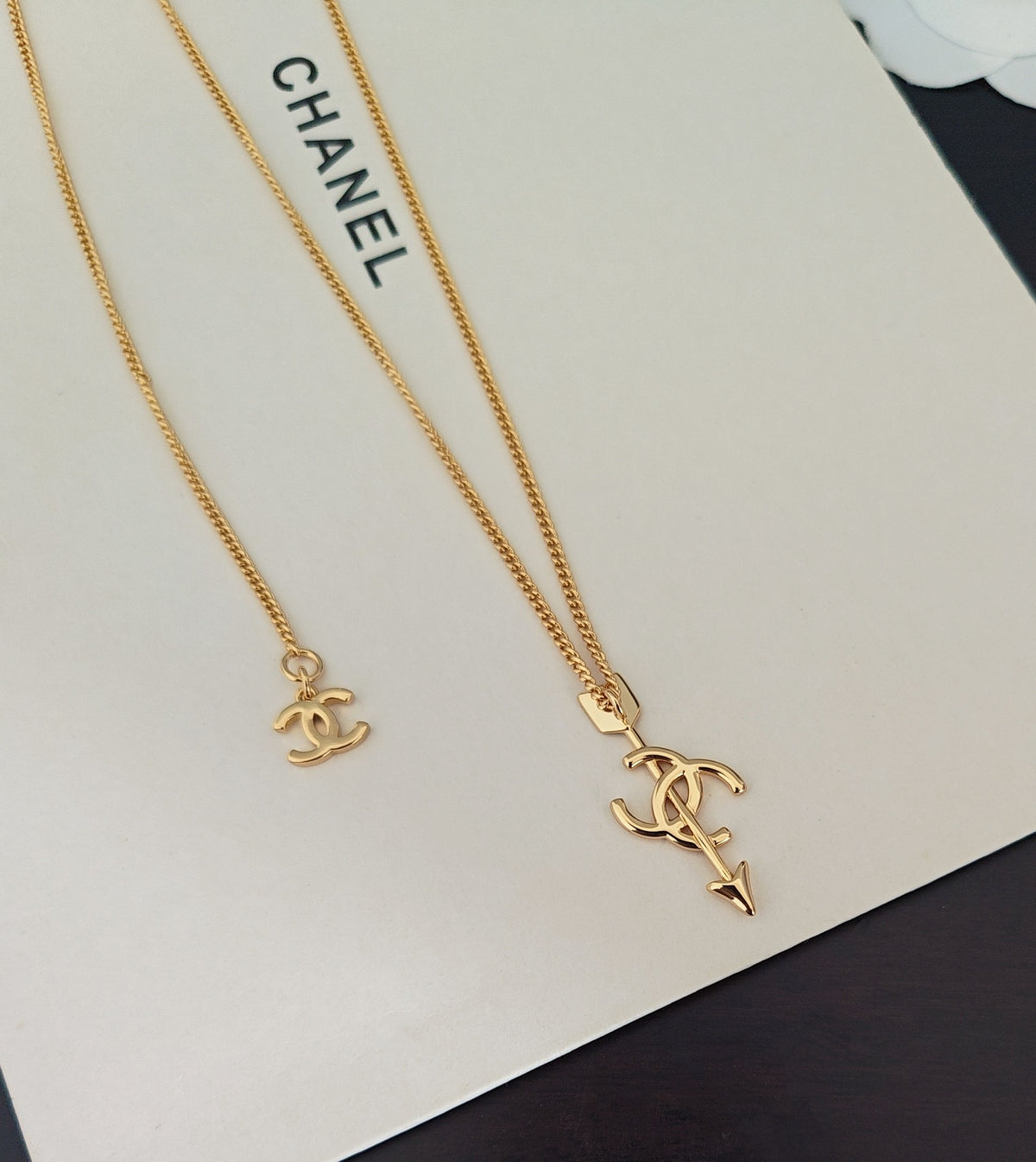 Arrow Pendant Necklace in Gold-Tone – Arrow Detail – Design 003 side detail