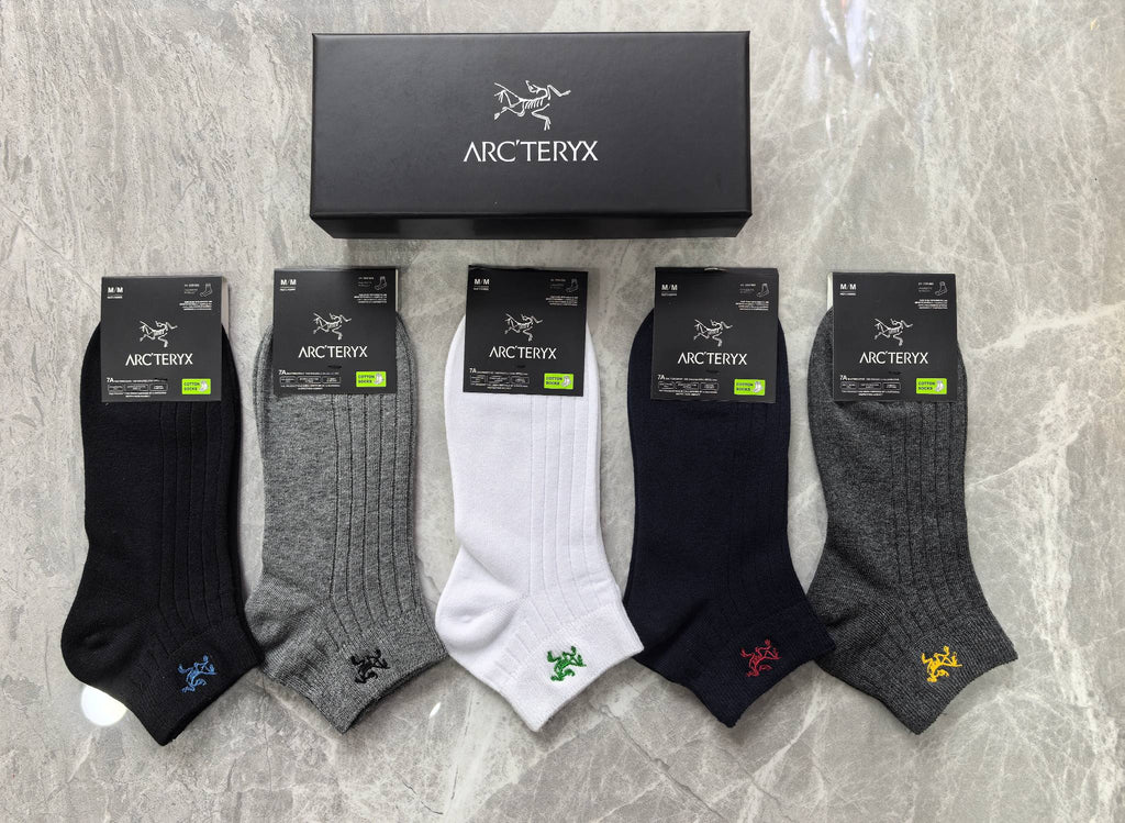 Arc'teryx Cotton Visible Branded Cuff Or Emblem Details No-Show Socks - 5-Pair Set