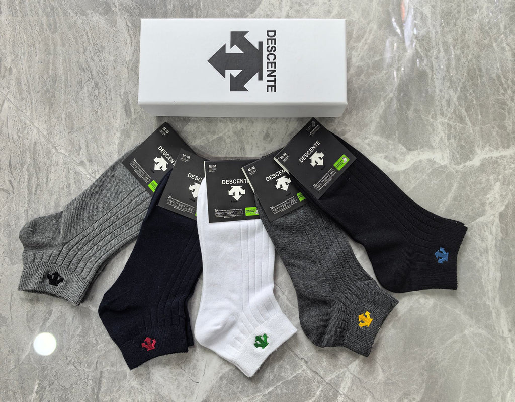 Descente Cotton Visible Colour, Cuff And Emblem Details Ankle Socks - 5-Pair Set