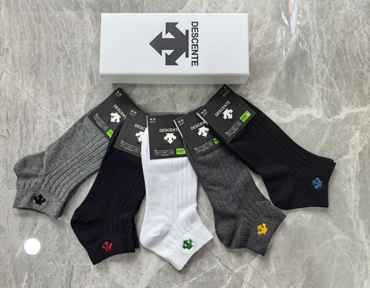 Descente Cotton Visible Colour, Cuff And Emblem Details Ankle Socks - 5-Pair Set