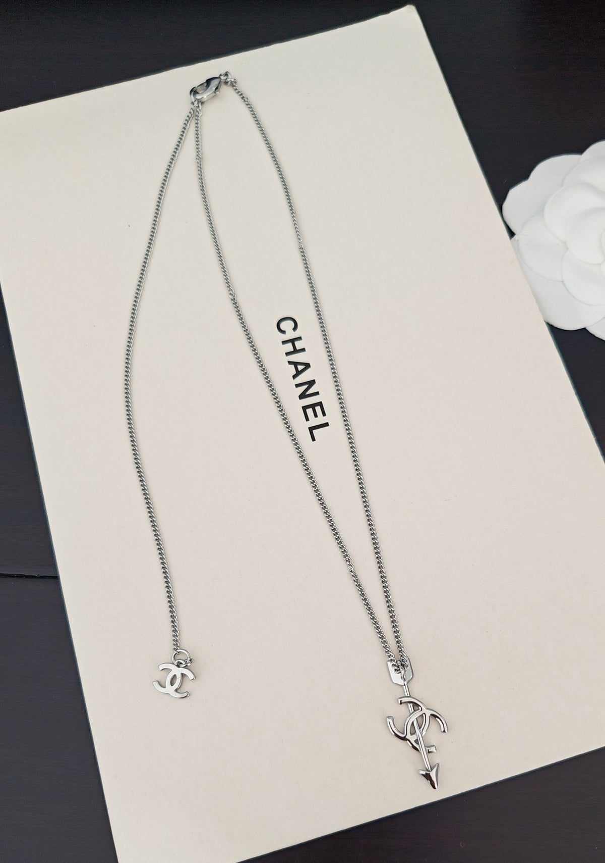 Arrow Pendant Necklace in Gold-Tone – Arrow Detail – Design 002 side detail