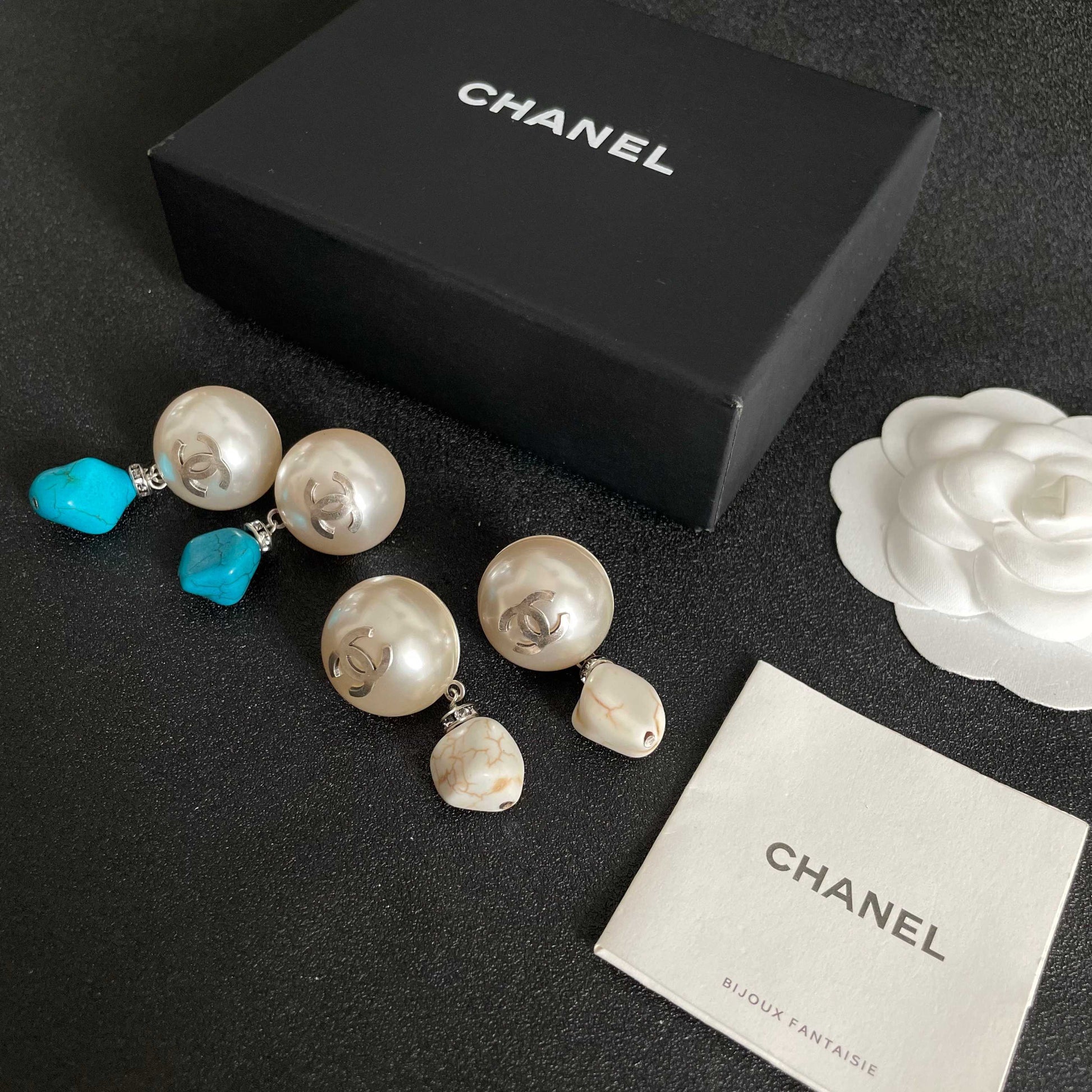 Double-C Emblem Pearl-Detail Statement Earrings – Pearl Detail side detail