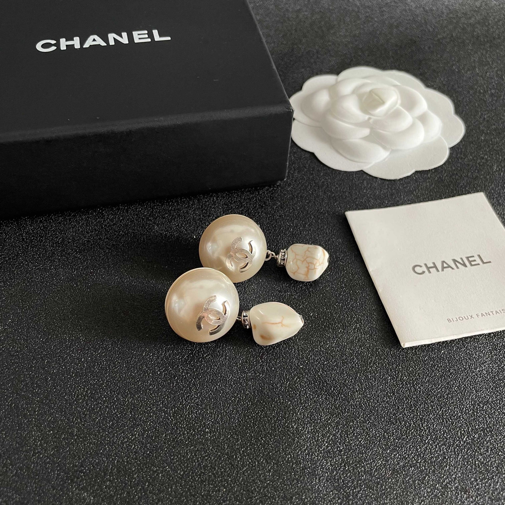 Double-C Emblem Pearl-Detail Statement Earrings – Pearl Detail styled product view